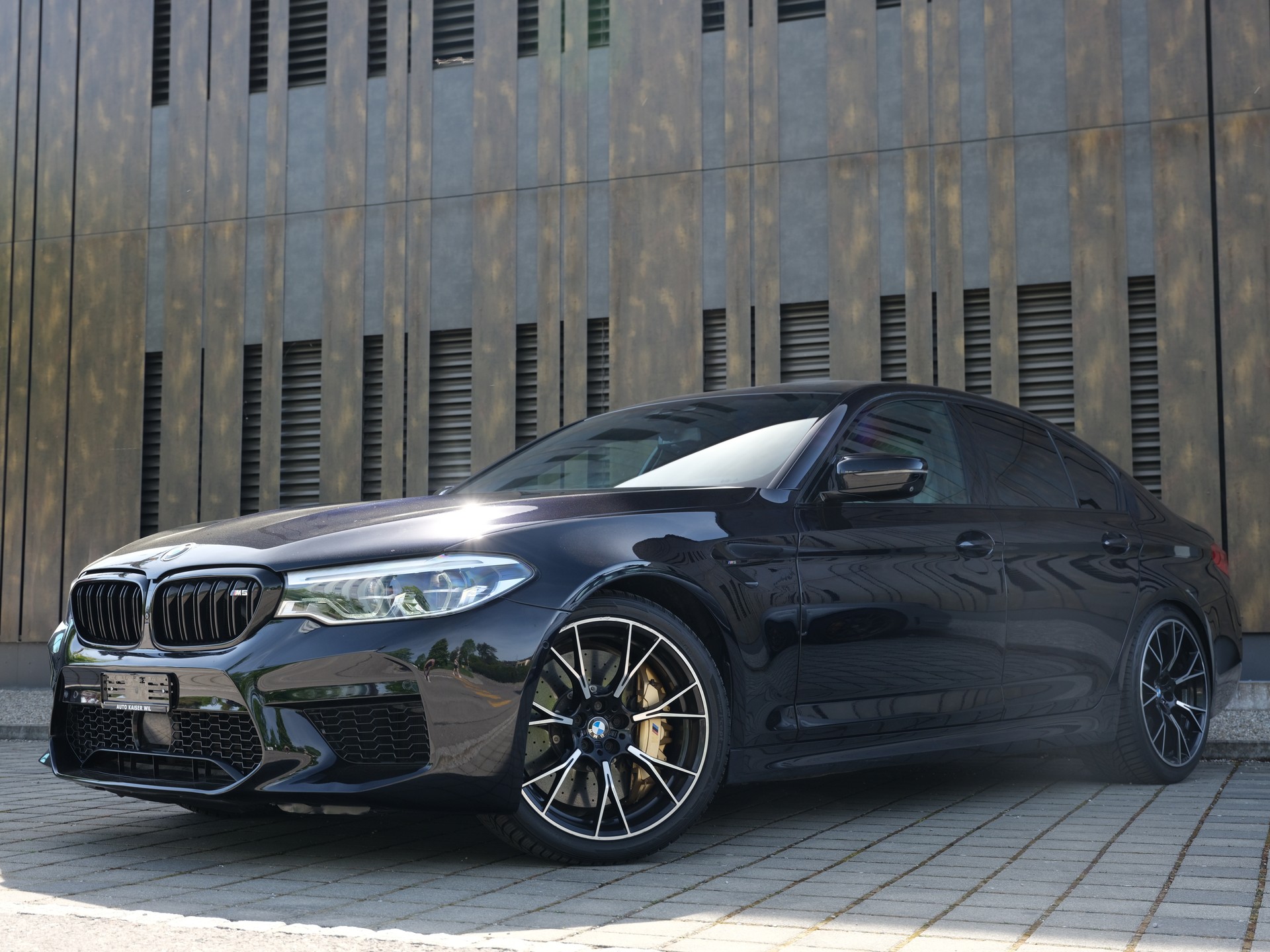 BMW M5 xDrive Competition Drivelogic-image-1