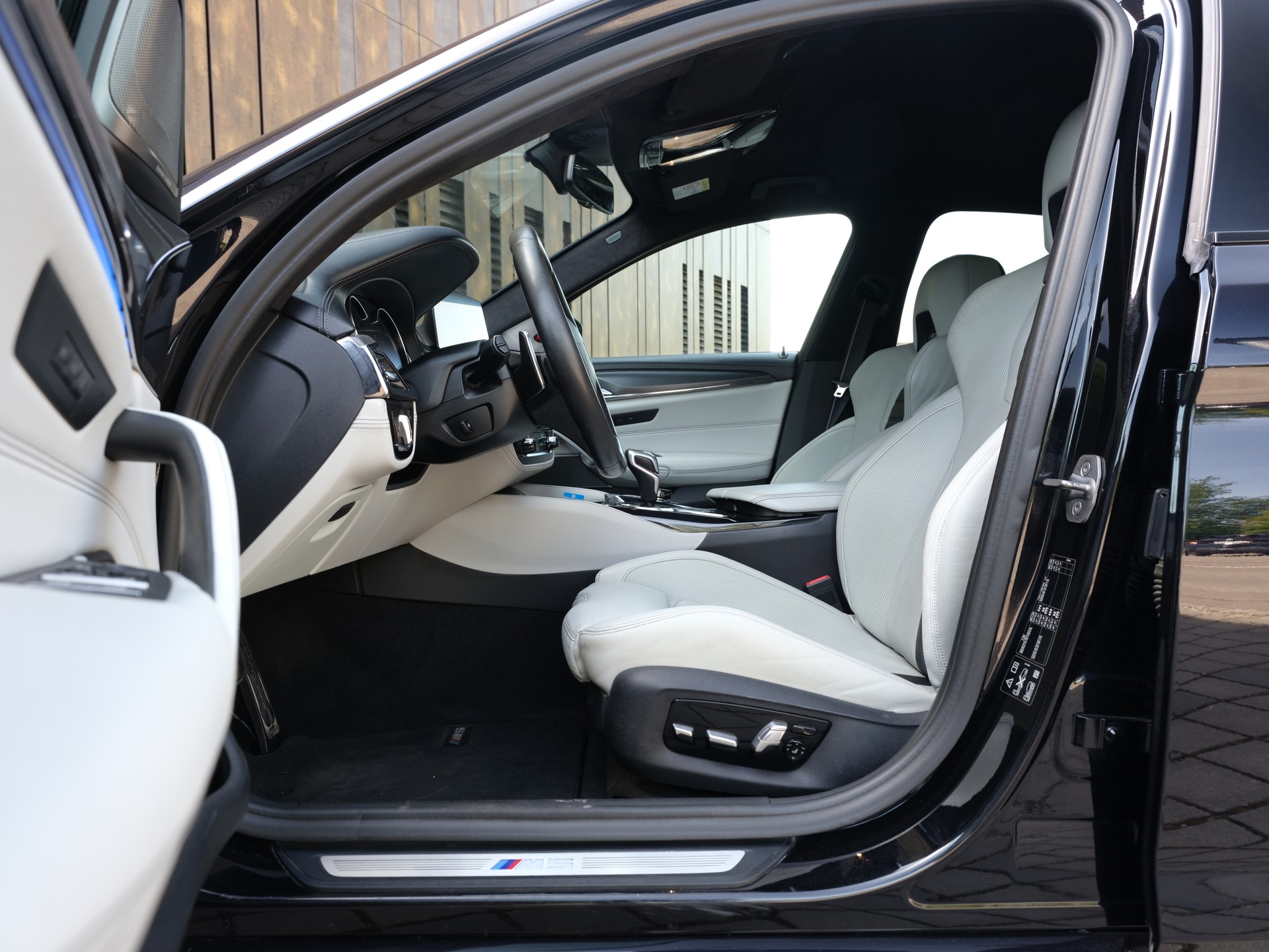 BMW M5 xDrive Competition Drivelogic-image-13