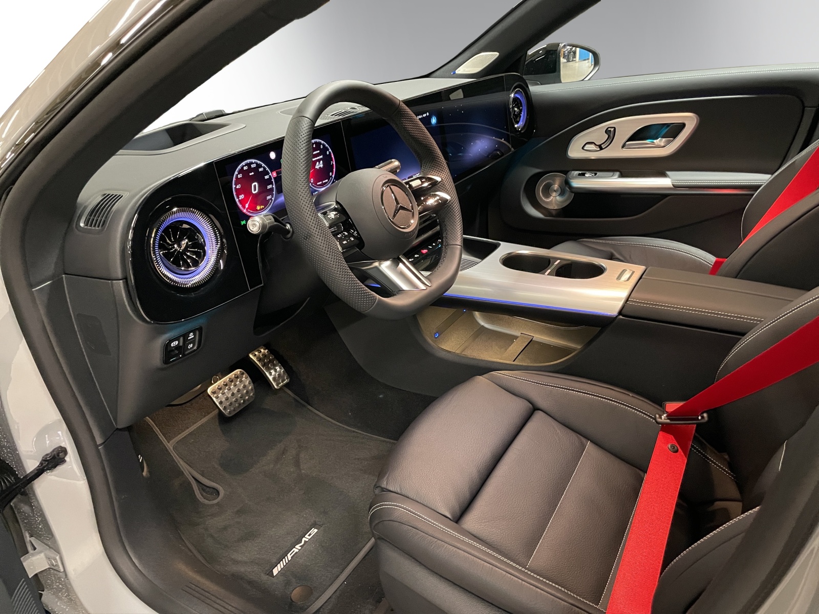 Image MERCEDES-BENZ CLA-220 CLA 220 4Matic 8G-DCT