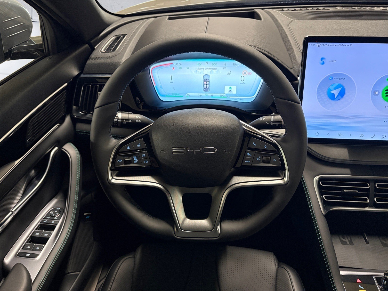 BYD Seal U DM-i Design AWD/#1 Elite Dealer – AutoScout24 Award 2025 Winner-image-8