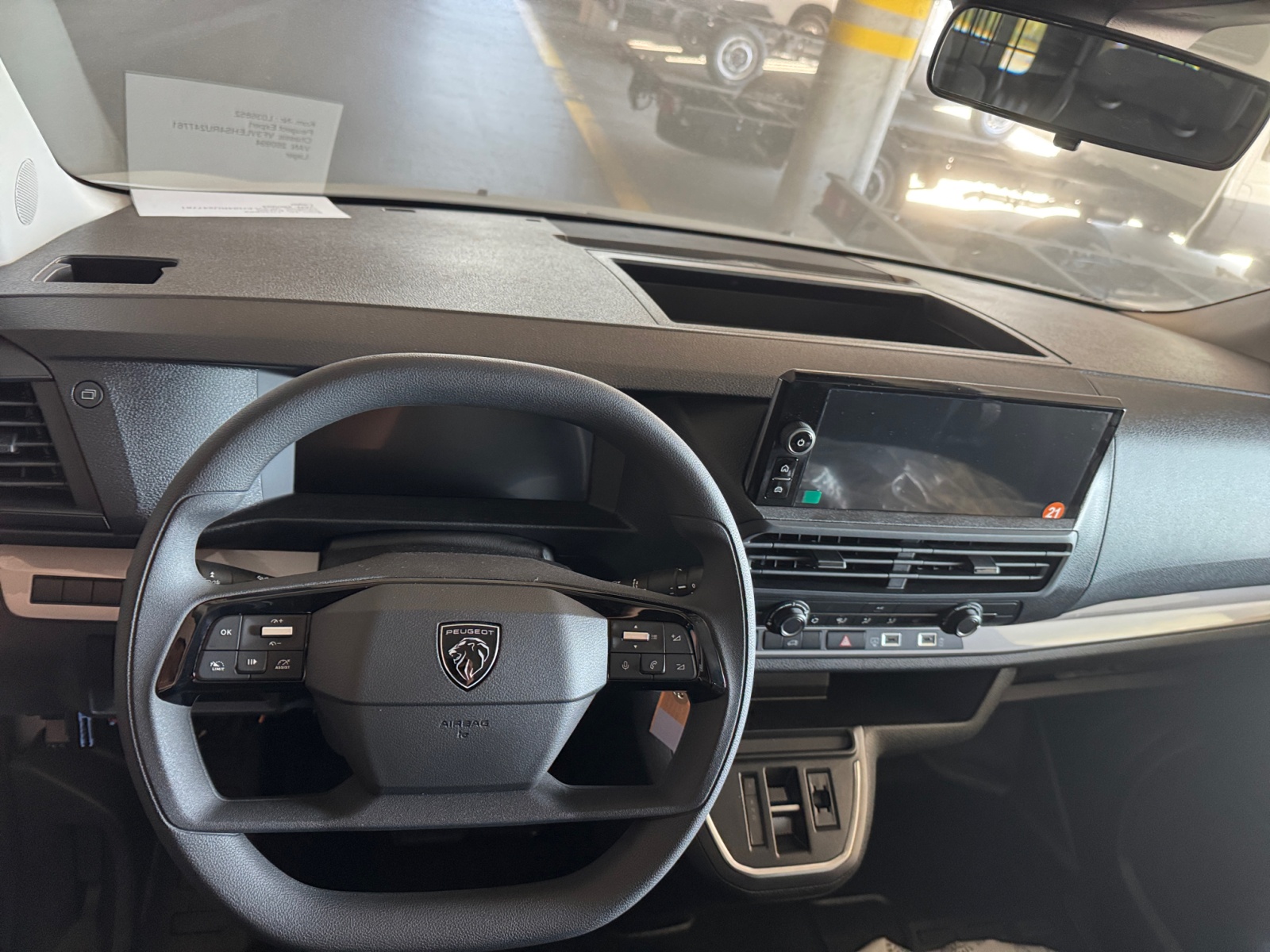 PEUGEOT Expert 2.2 BlueHDi 150 S&S Long EAT8-image-6