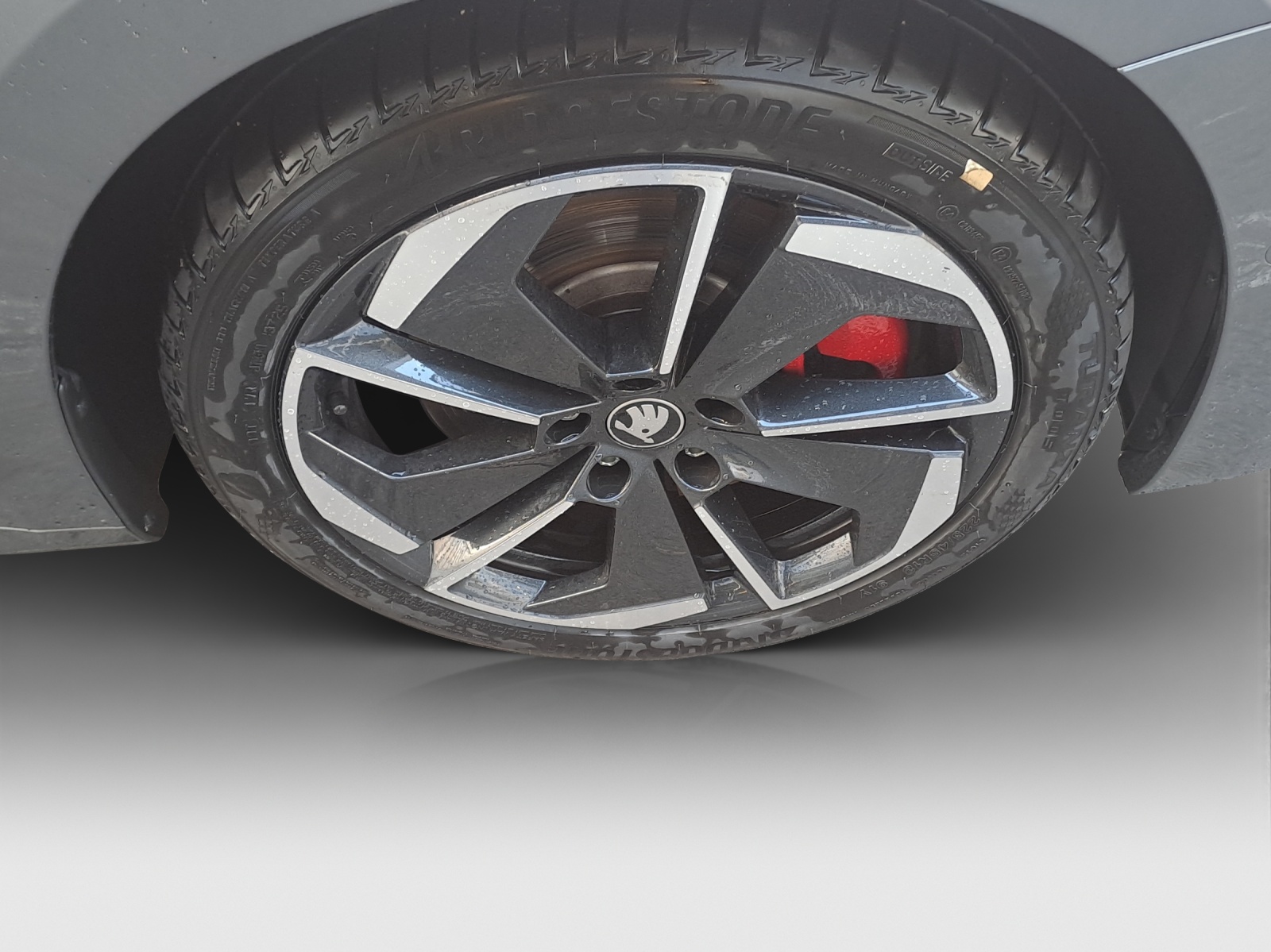 SKODA Octavia Combi 2.0 TSI DSG RS-image-14