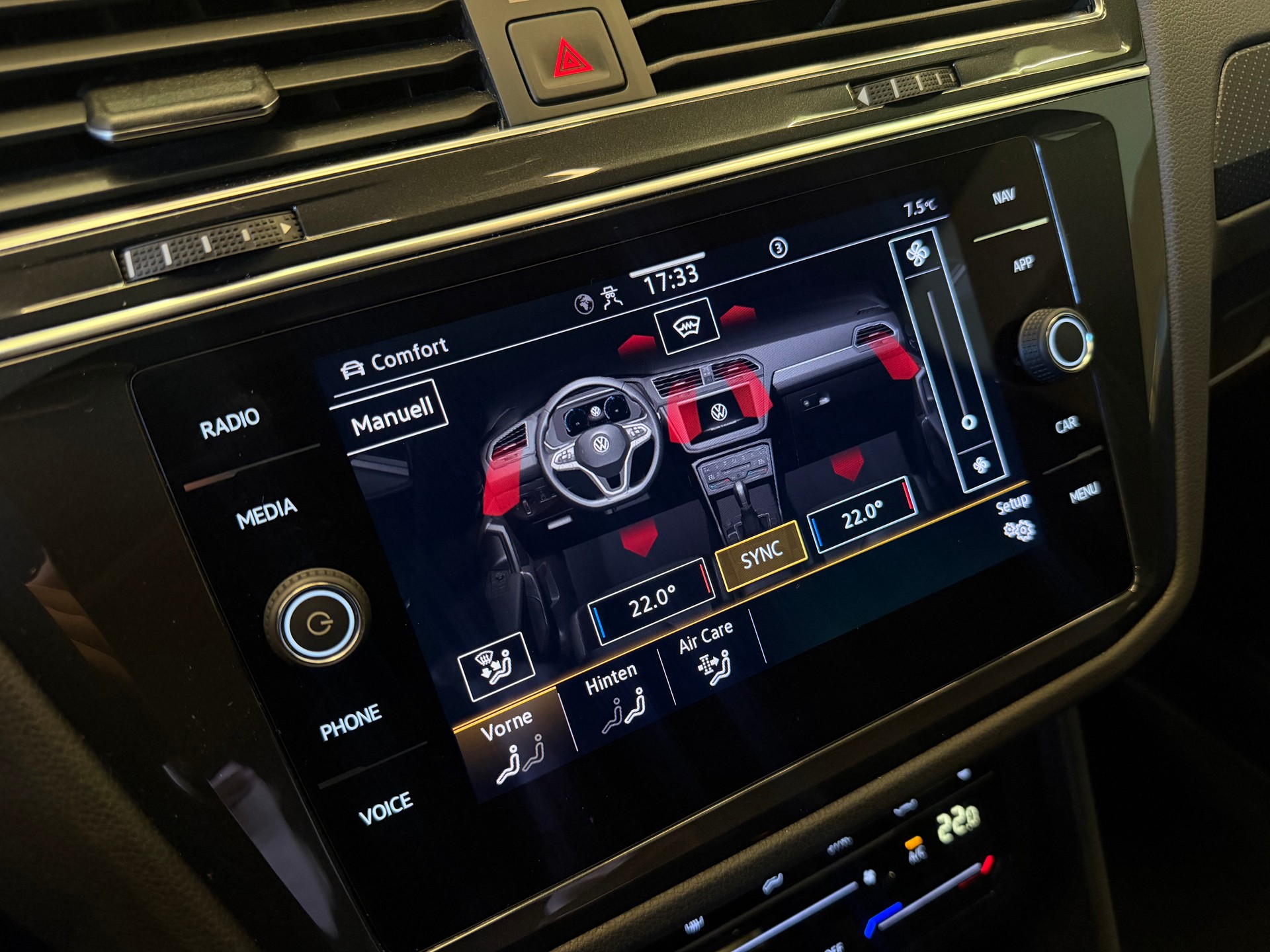 VW Tiguan 2.0 TDI SCR R-Line DSG-image-15