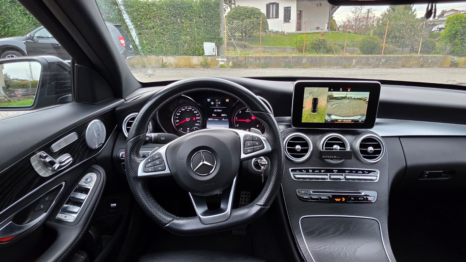 MERCEDES-BENZ C 250 BlueTEC AMG Line 4Matic 9G-Tronic-image-10