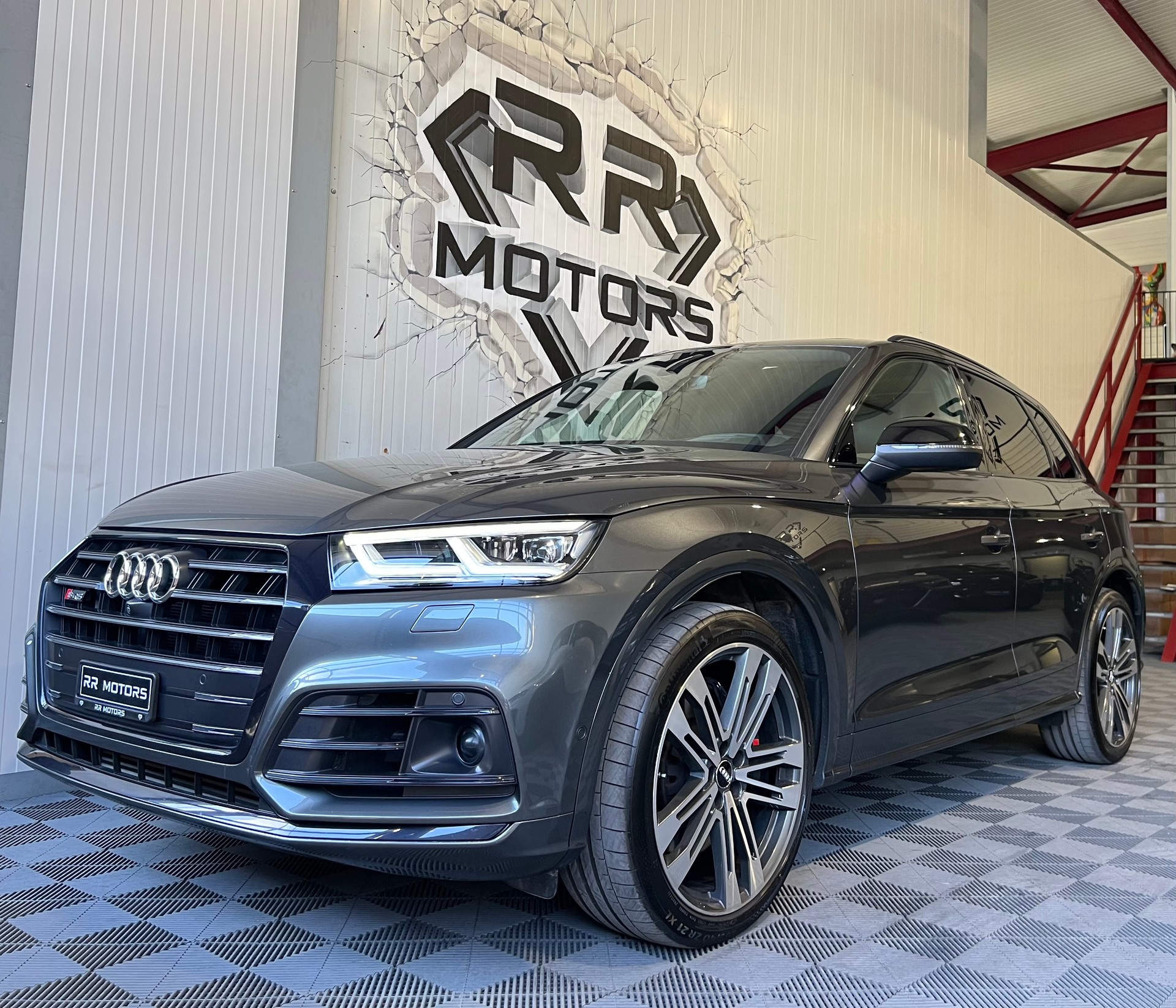 AUDI SQ5 TDI quattro tiptronic