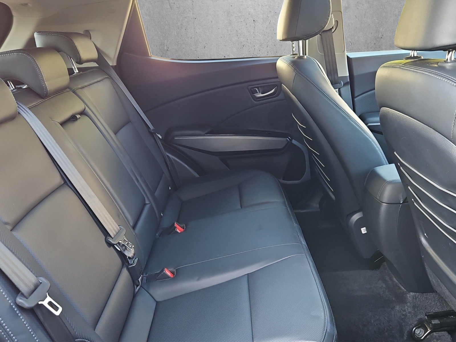 KGM-SsangYong Tivoli 1.5 T-Gdi Titanium 4WD-image-12
