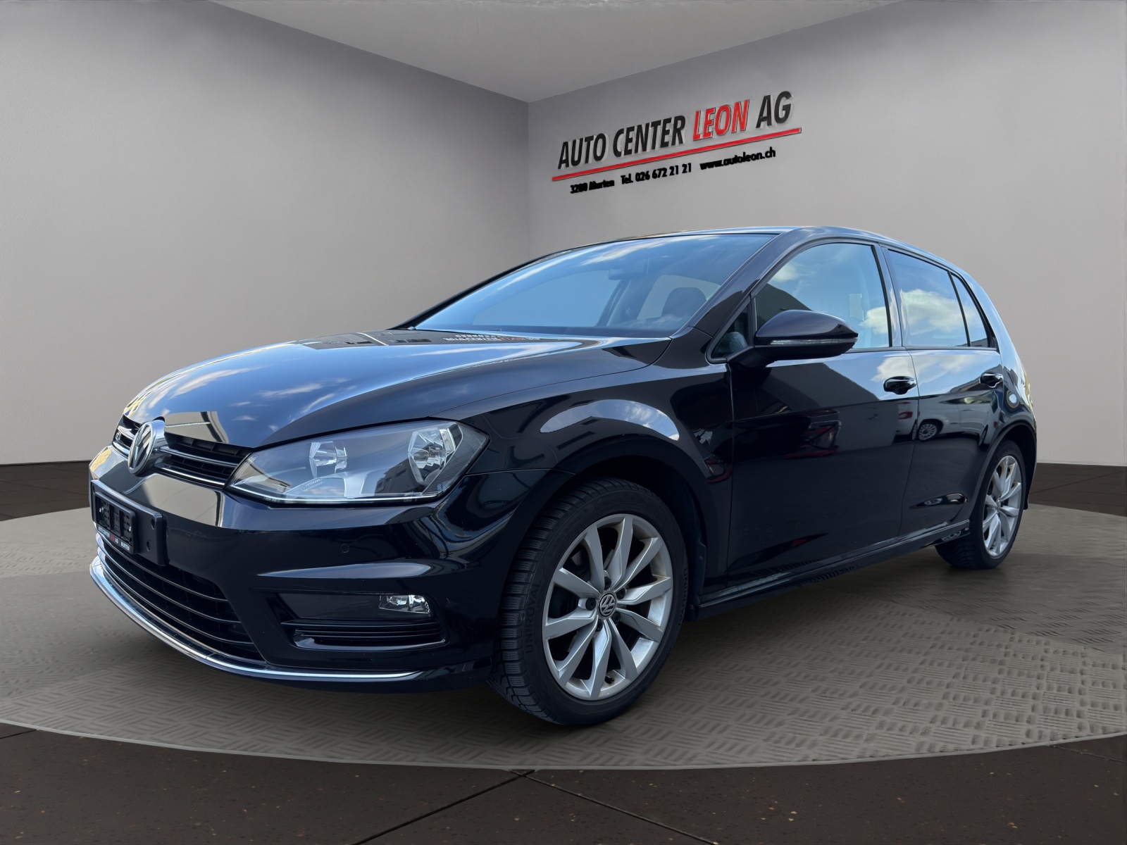 VW Golf 1.6 TDI Comfortline 4Motion-image-1