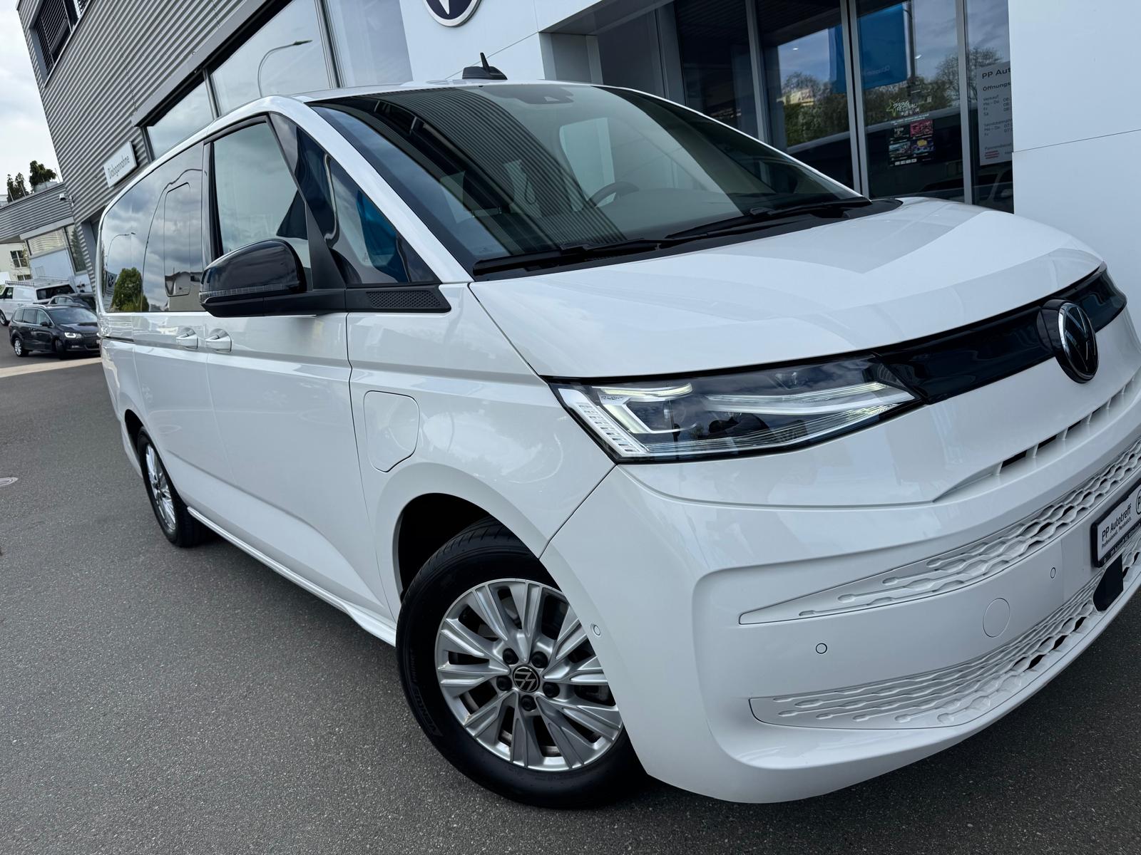 VW Multivan 1.5 eHybrid Liberty Lang DSG-image-1