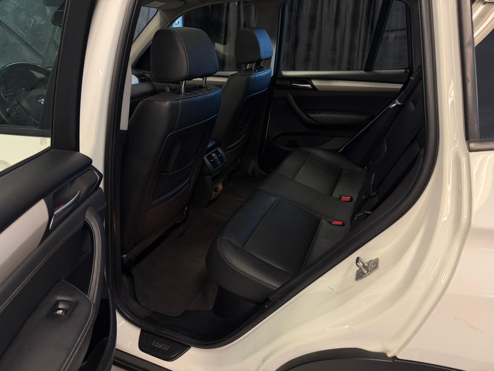 BMW X3 xDrive 20d Steptronic-image-14