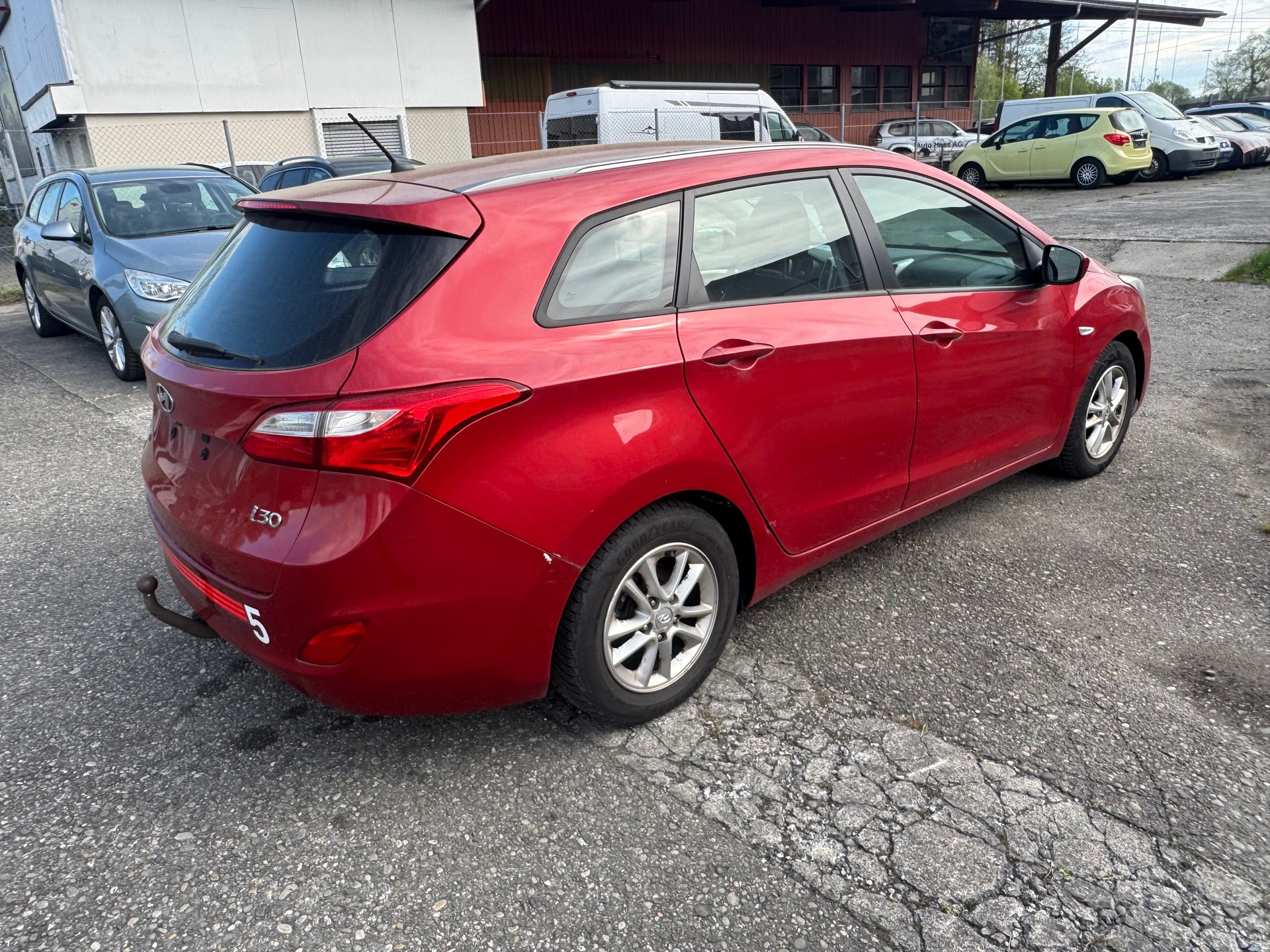 HYUNDAI i30 Wagon 1.6 CRDi Vertex-image-5