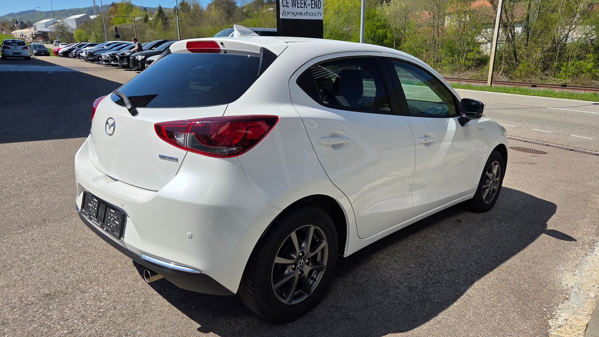MAZDA 2 SKYACTIV-G 90 Mild Hybrid Revolution-image-4