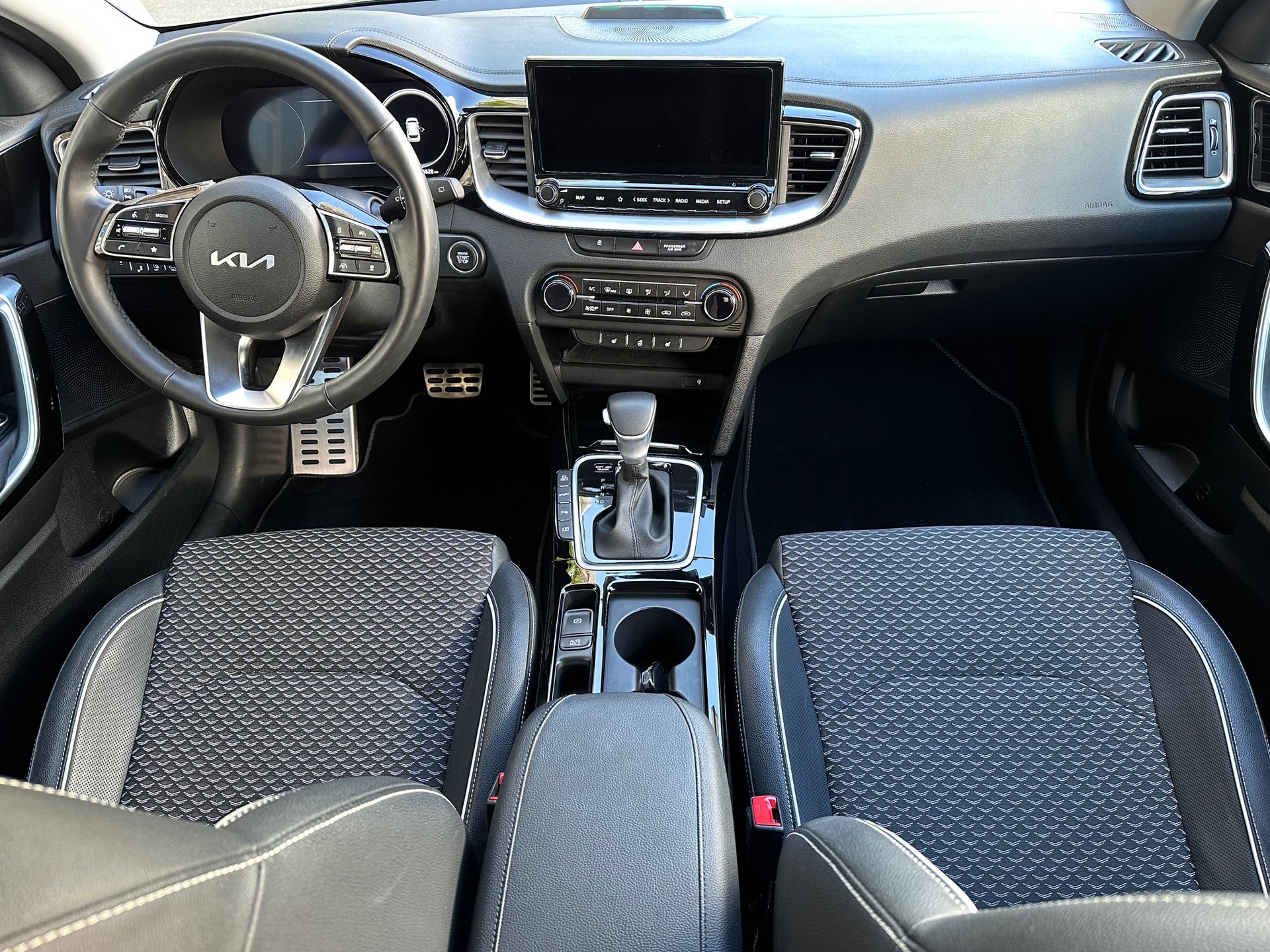 KIA Ceed Sportswagon 1.6 GDi Plug-in Hybrid Style DCT-image-7