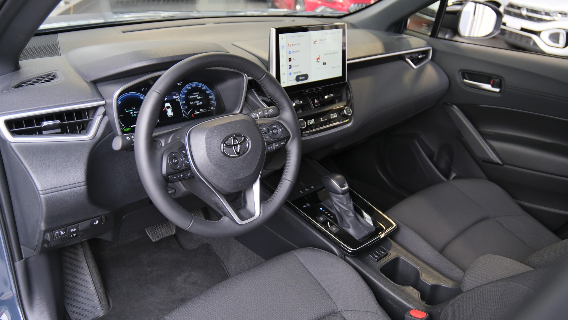 TOYOTA Corolla Cross 2.0 Trend e-CVT-image-19
