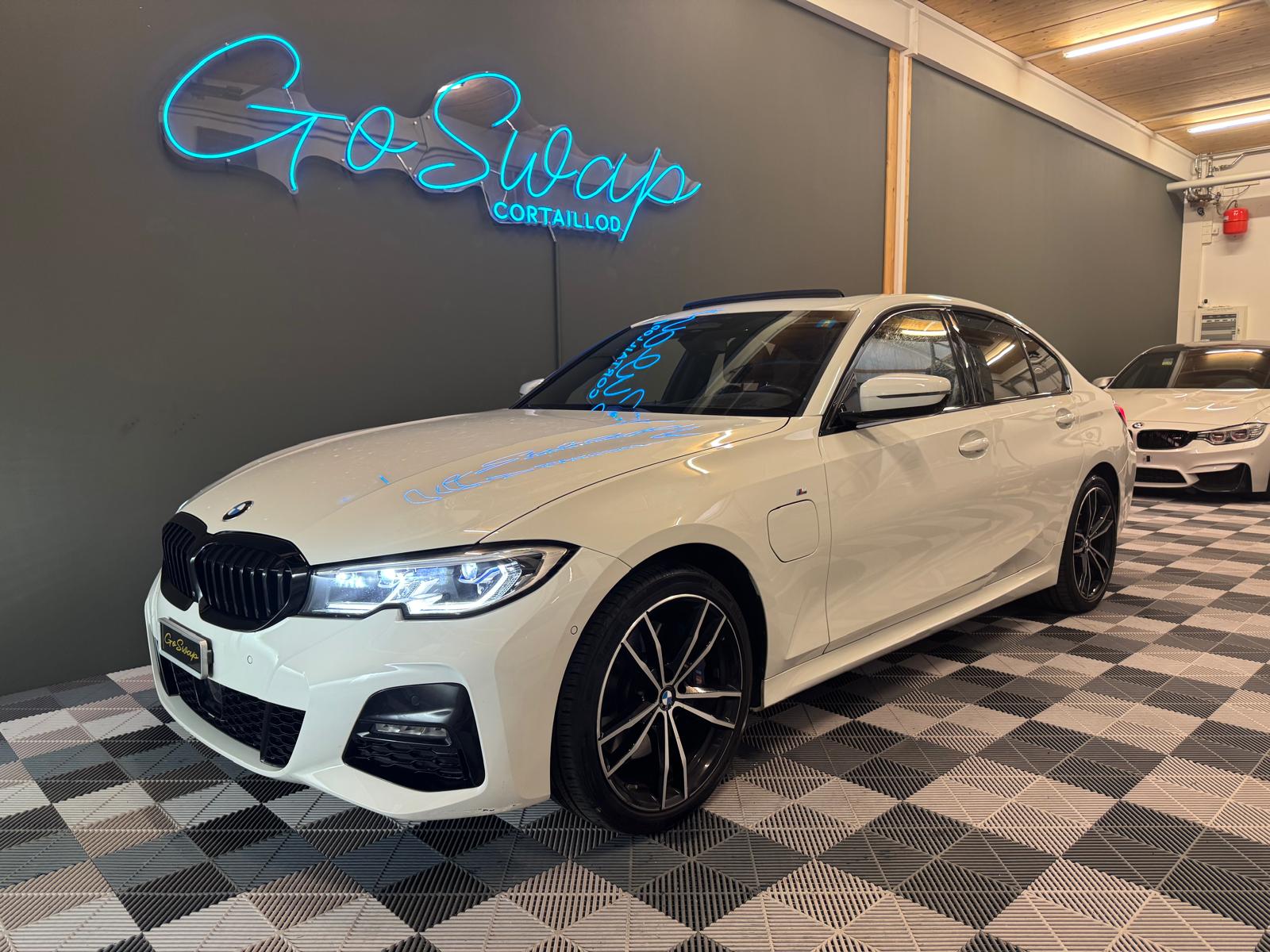 BMW 330e Steptronic M Sport-image-0