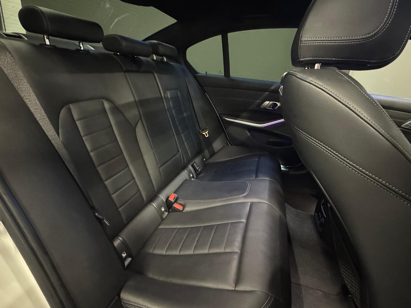 BMW 330e Steptronic M Sport-image-11
