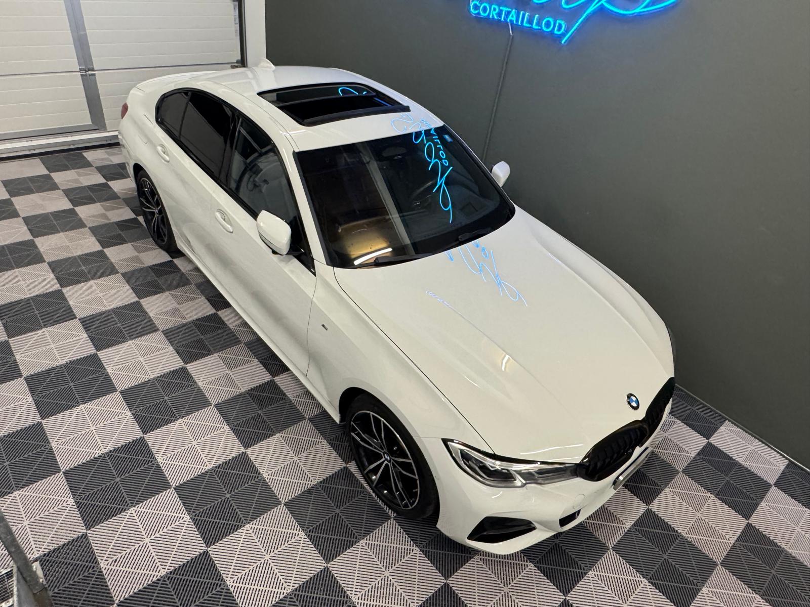 BMW 330e Steptronic M Sport-image-5