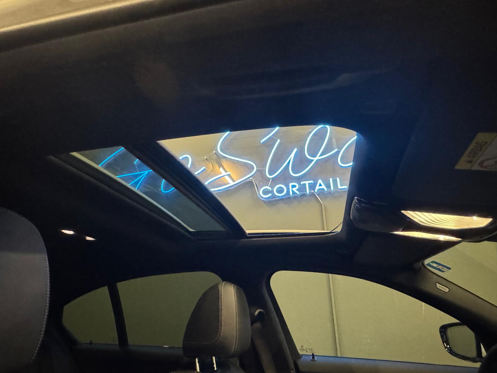 BMW 330e Steptronic M Sport-image-13