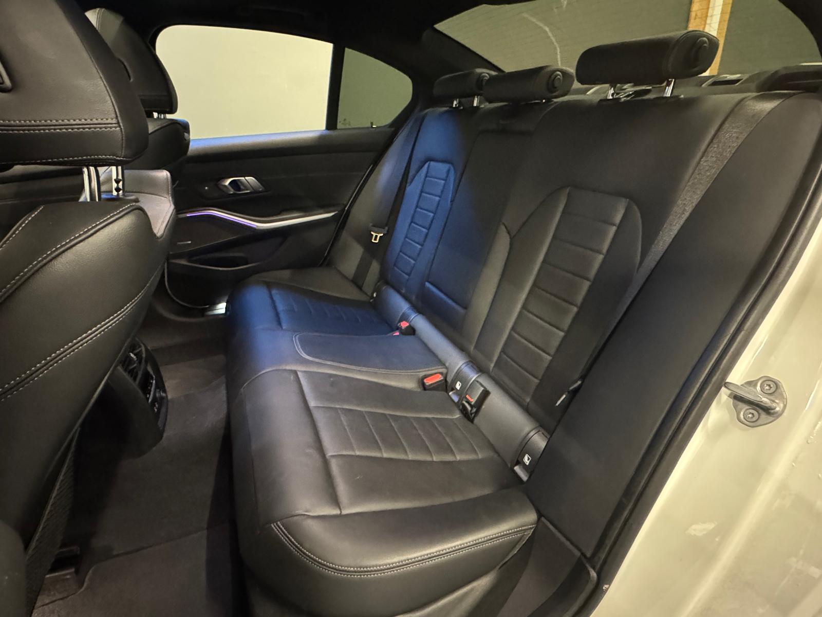 BMW 330e Steptronic M Sport-image-9