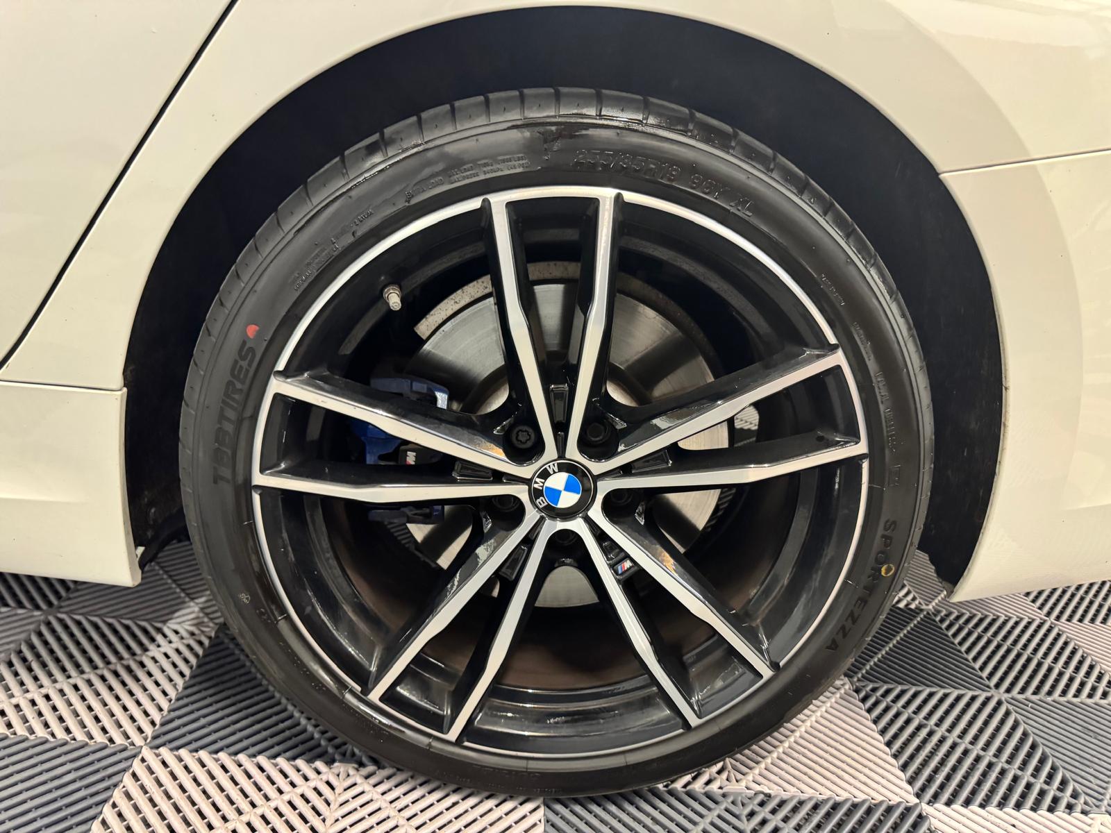 BMW 330e Steptronic M Sport-image-27