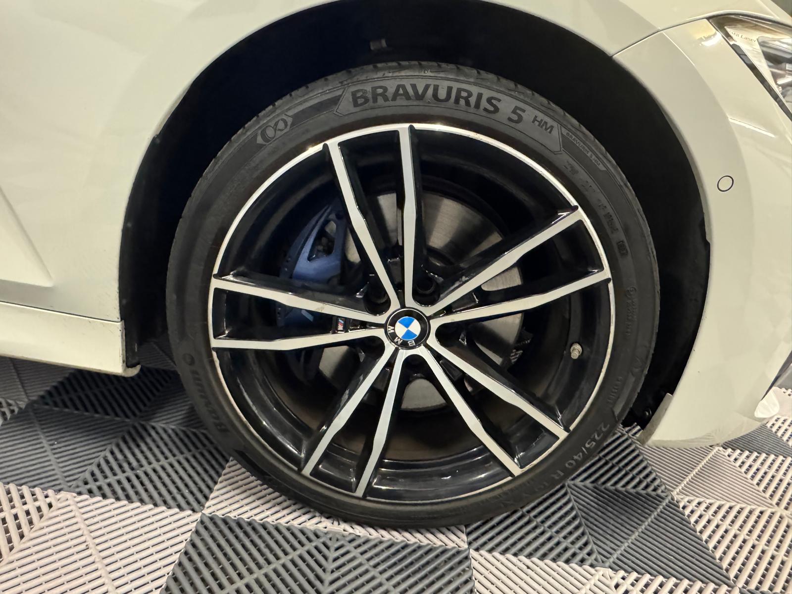 BMW 330e Steptronic M Sport-image-26