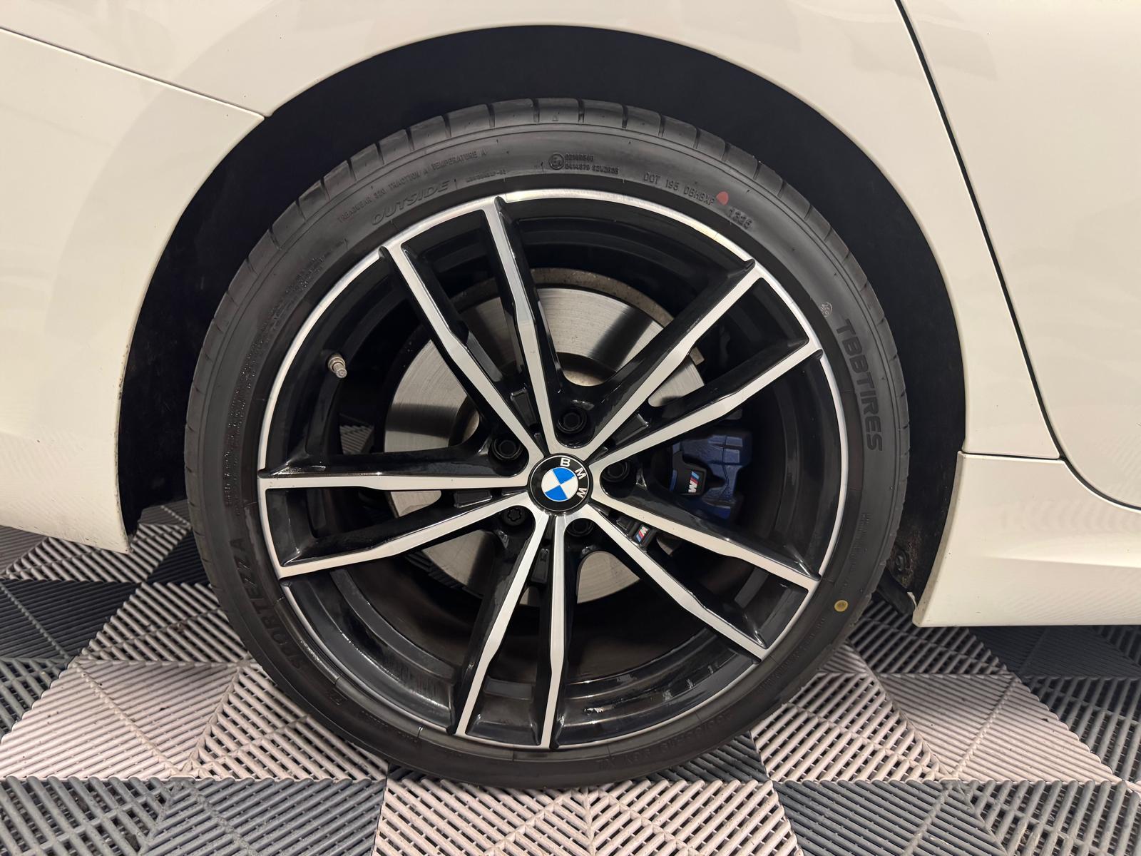 BMW 330e Steptronic M Sport-image-25