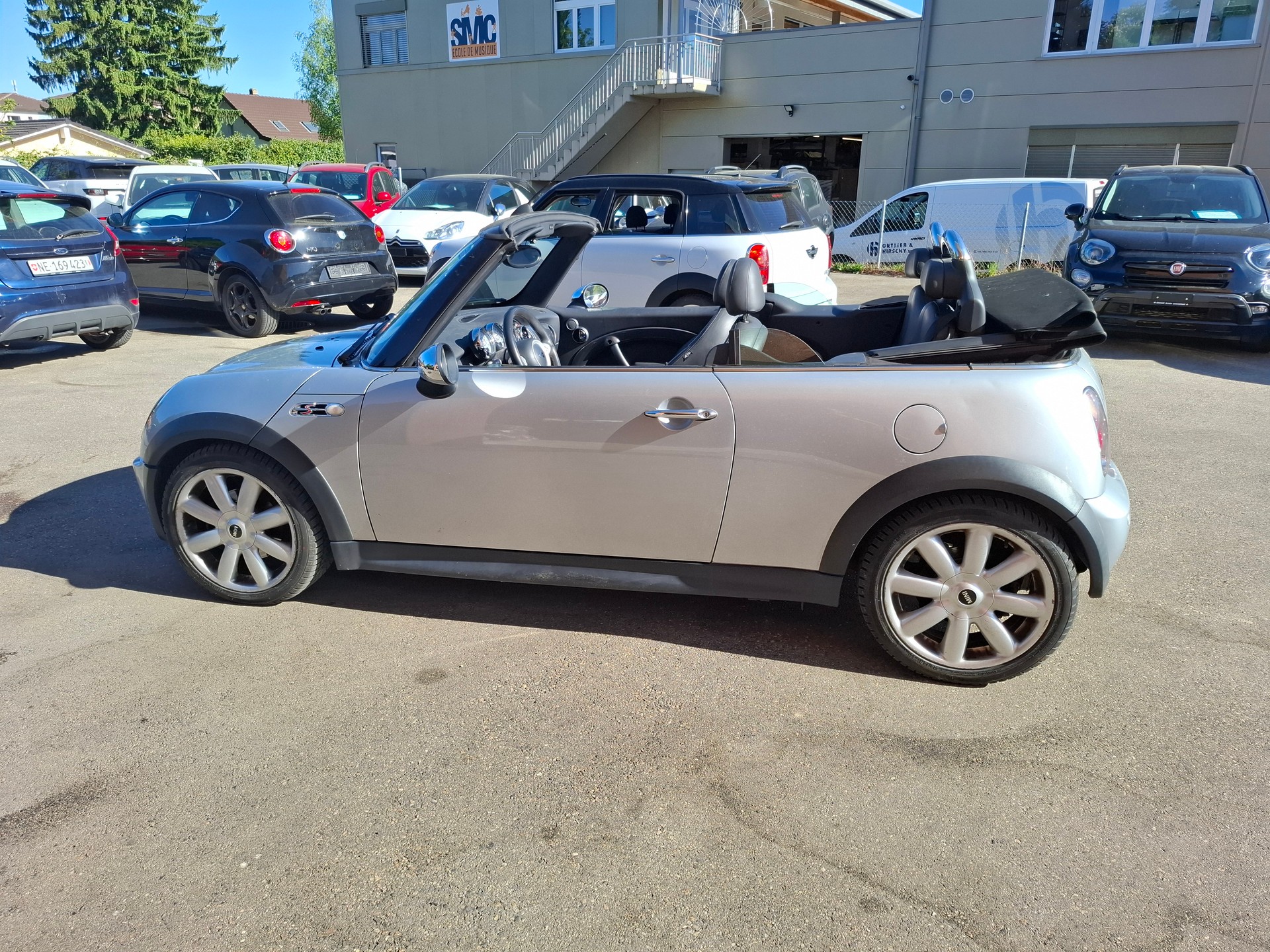 MINI Cooper S Cabriolet-image-4
