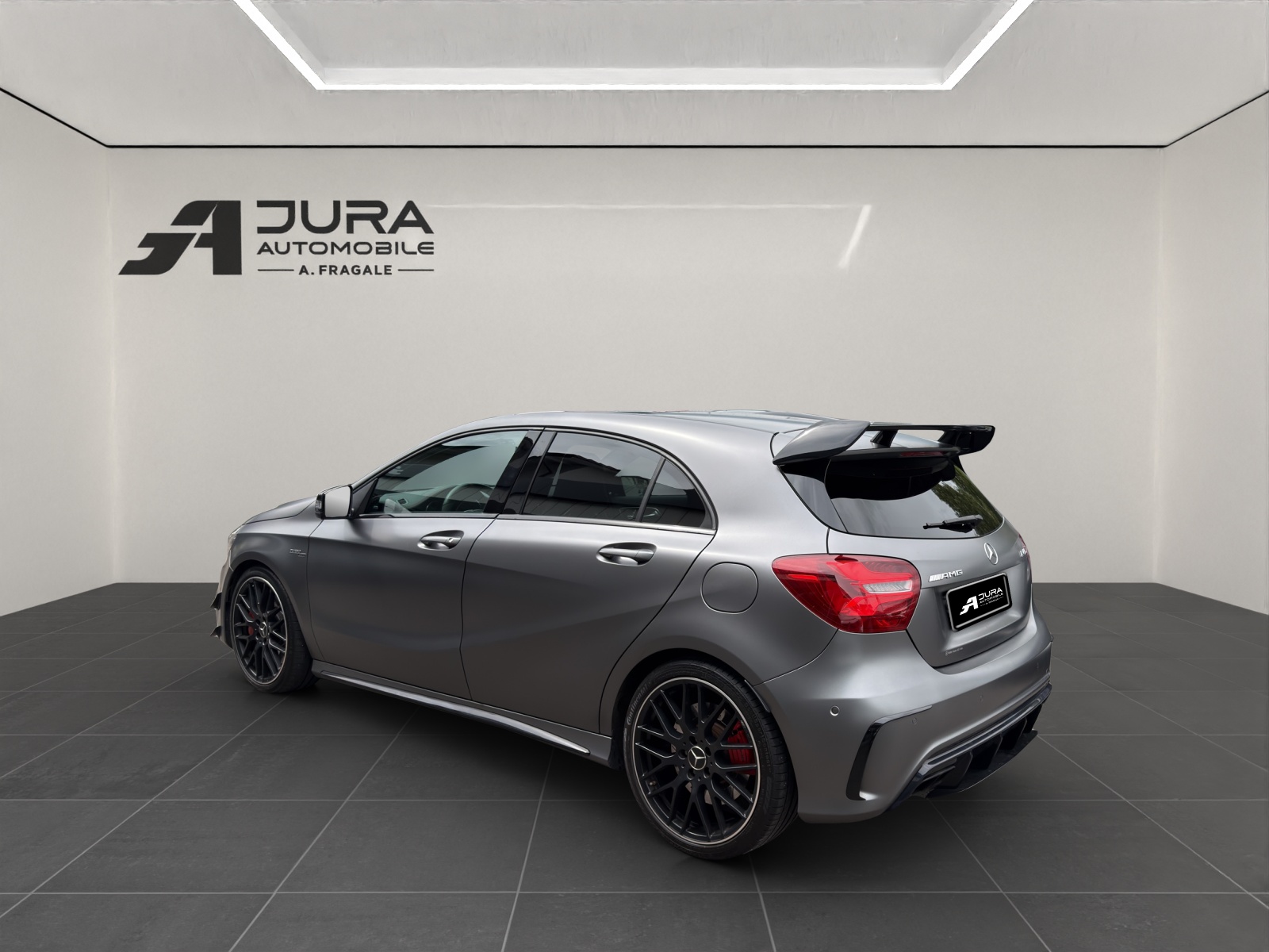 MERCEDES-BENZ A 45 AMG 4m-image-4