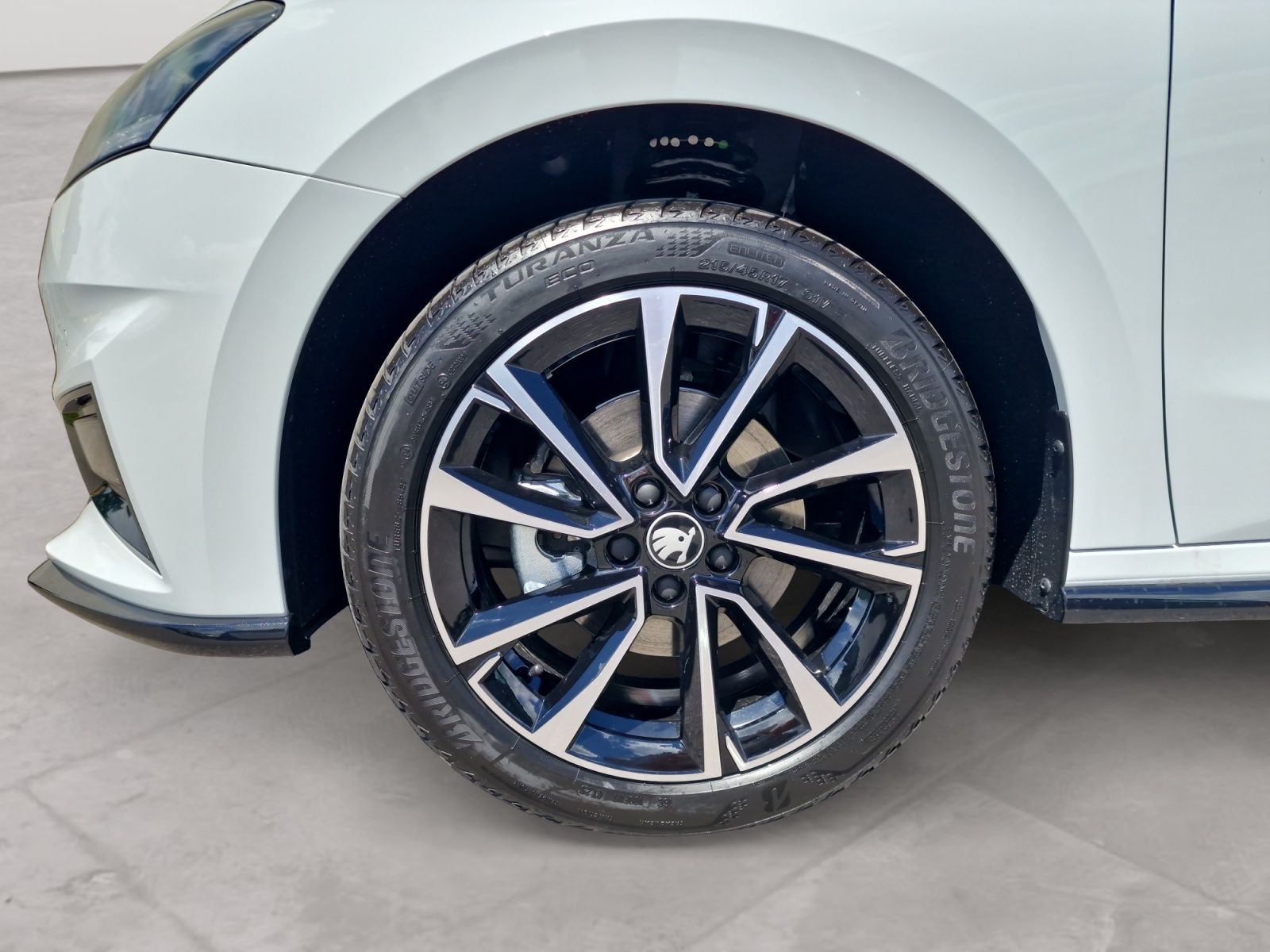 SKODA Fabia 1.0 TSI Monte Carlo DSG 2026-image-9