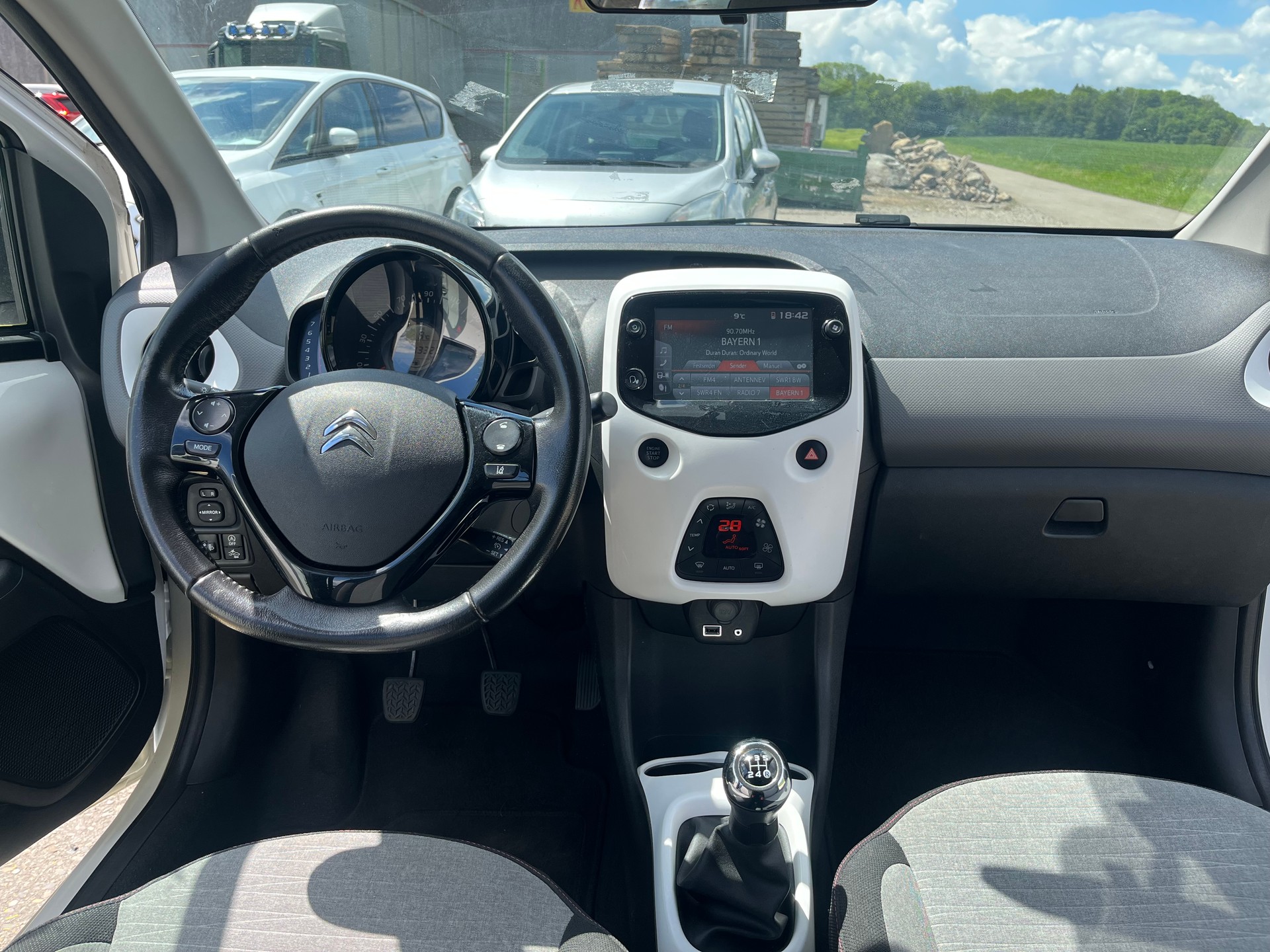 CITROEN C1 1.0 VTi Feel Stop&Start-image-9