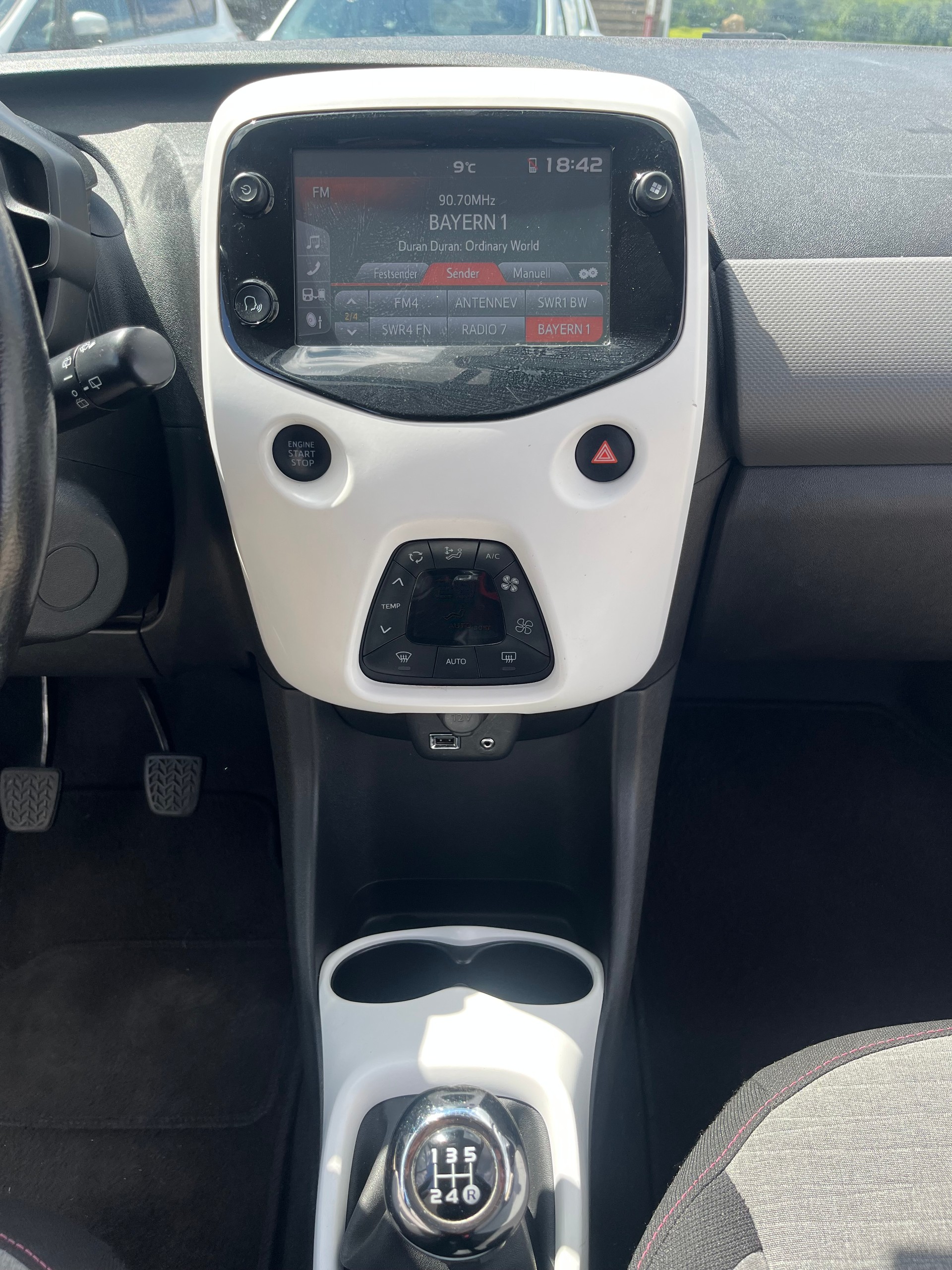 CITROEN C1 1.0 VTi Feel Stop&Start-image-10
