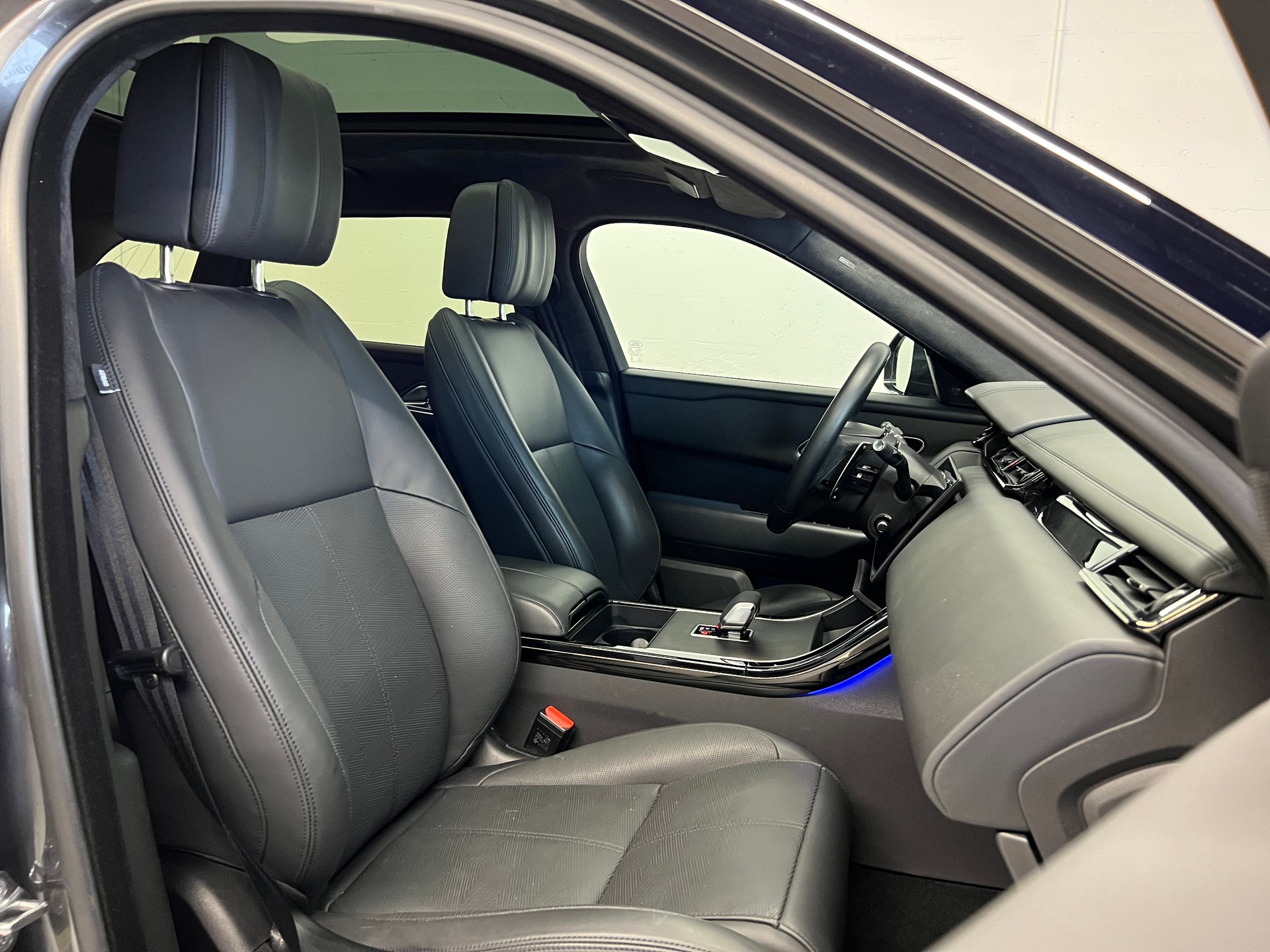 LAND ROVER Range Rover Velar 3.0 I6 Autobiography-image-5