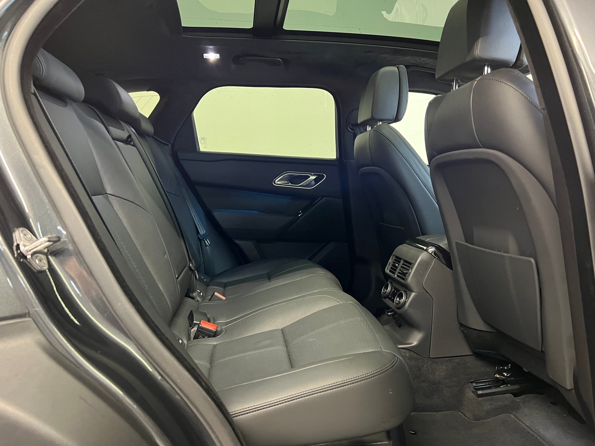 LAND ROVER Range Rover Velar 3.0 I6 Autobiography-image-6