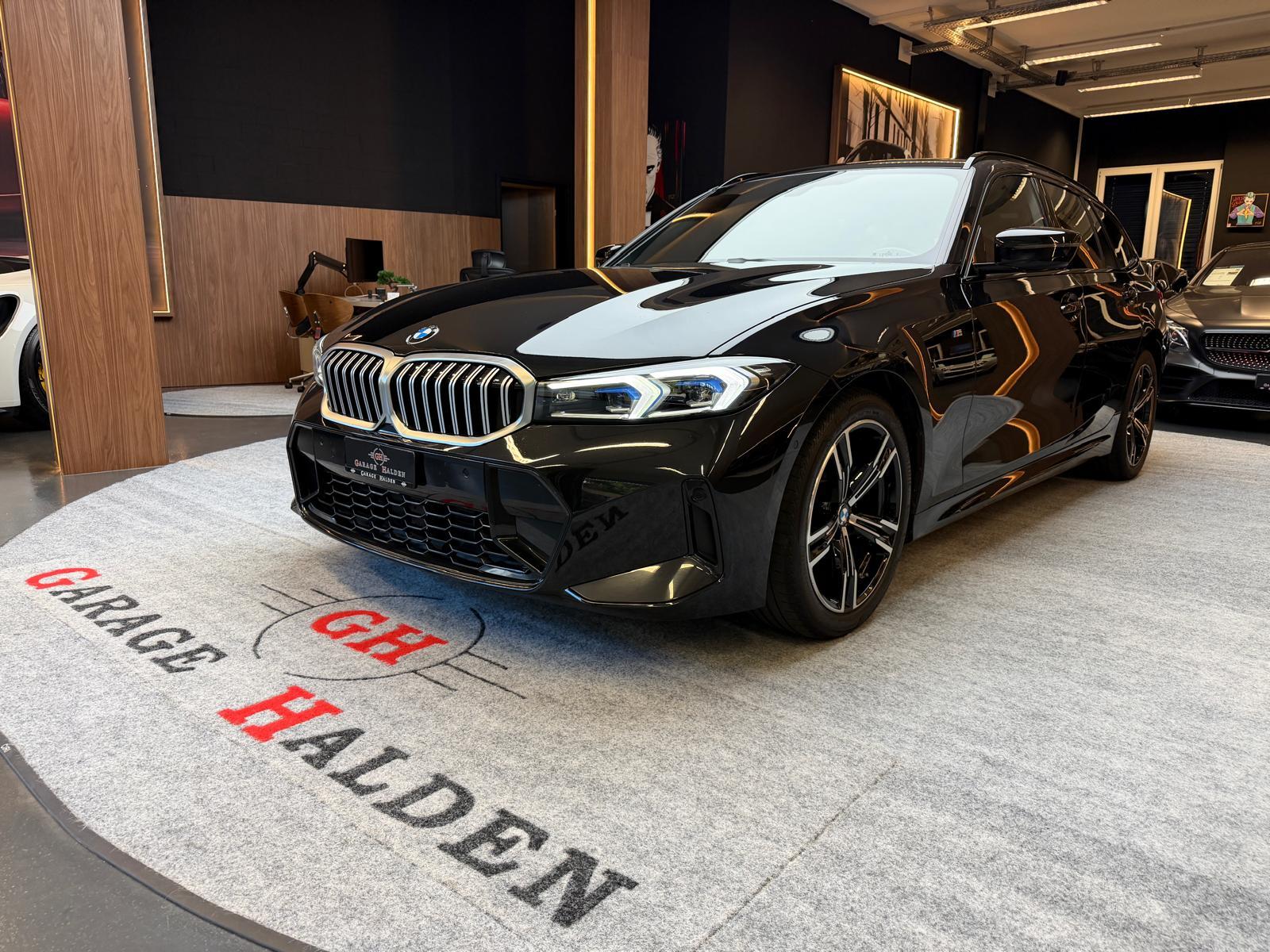 BMW 318i M-Sport Touring-showroom-element-3