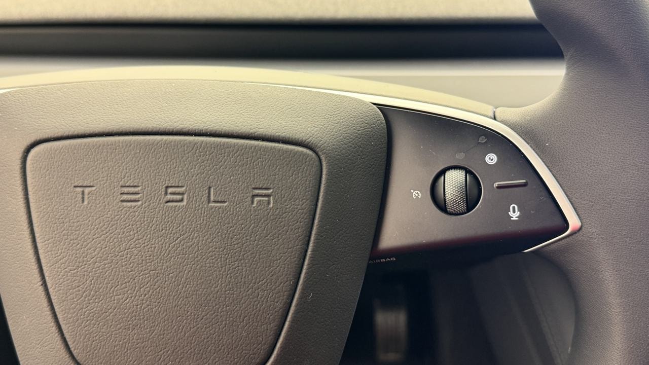 TESLA Model 3 RWD-image-9