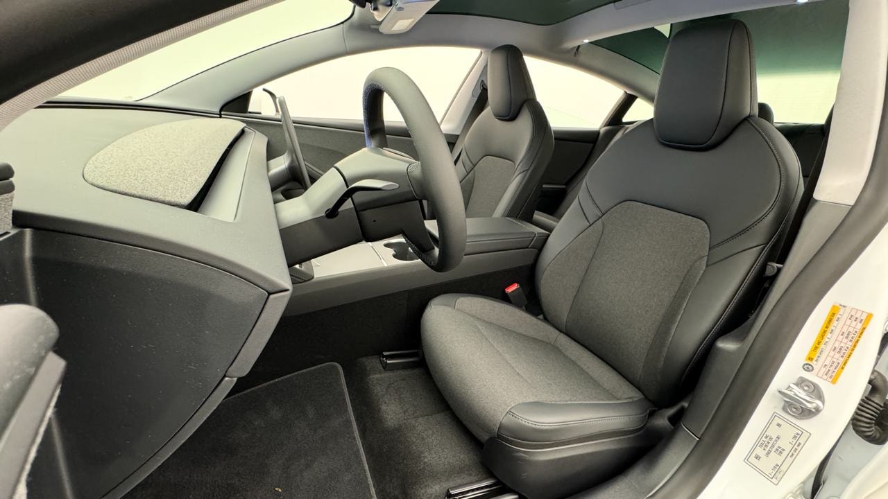 TESLA Model 3 RWD-image-4
