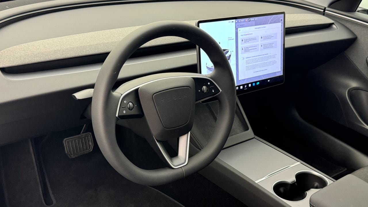 TESLA Model 3 RWD-image-6