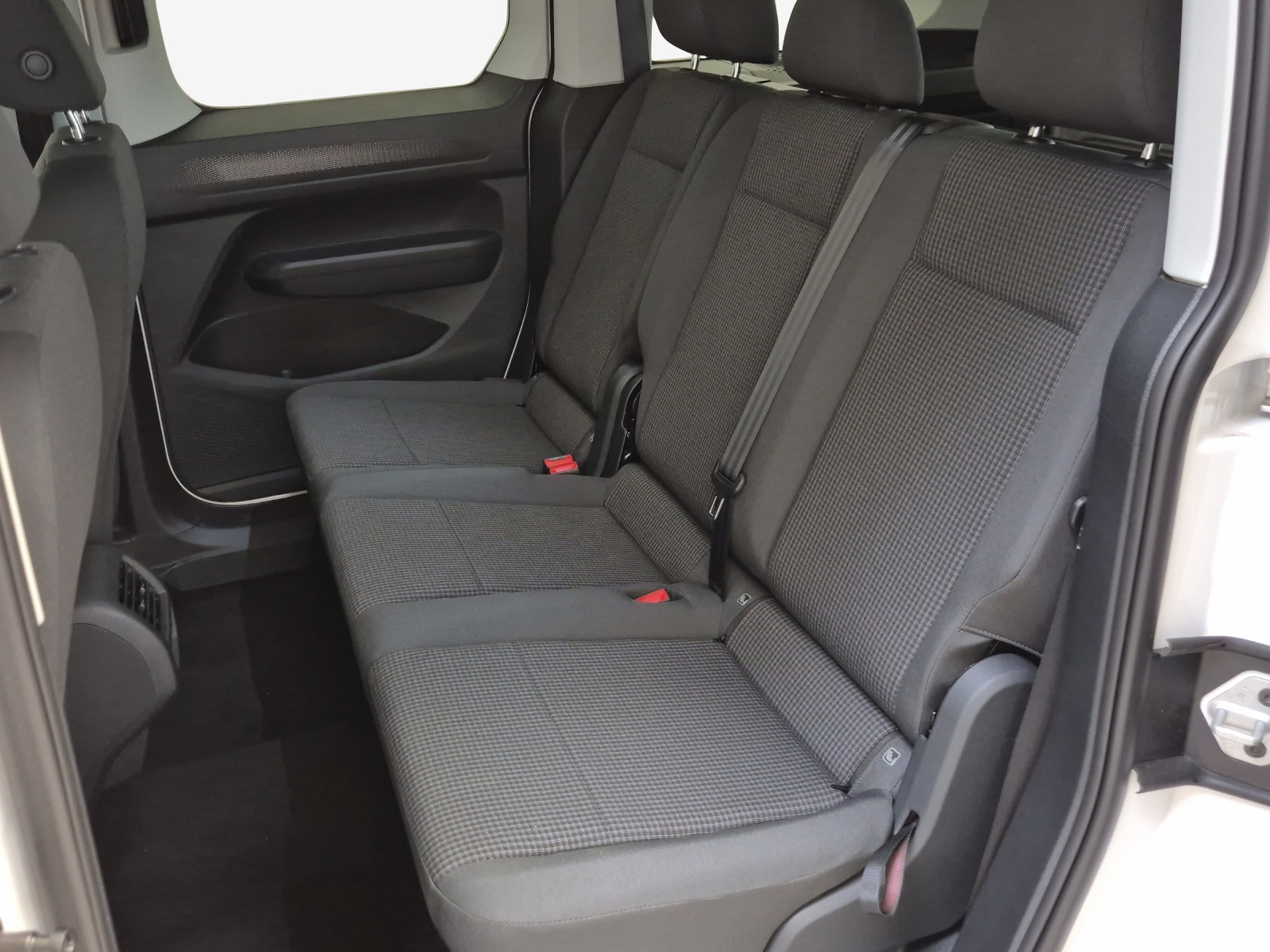 VW Caddy 1.5 TSI Plug in Hybrid Liberty DSG-image-11
