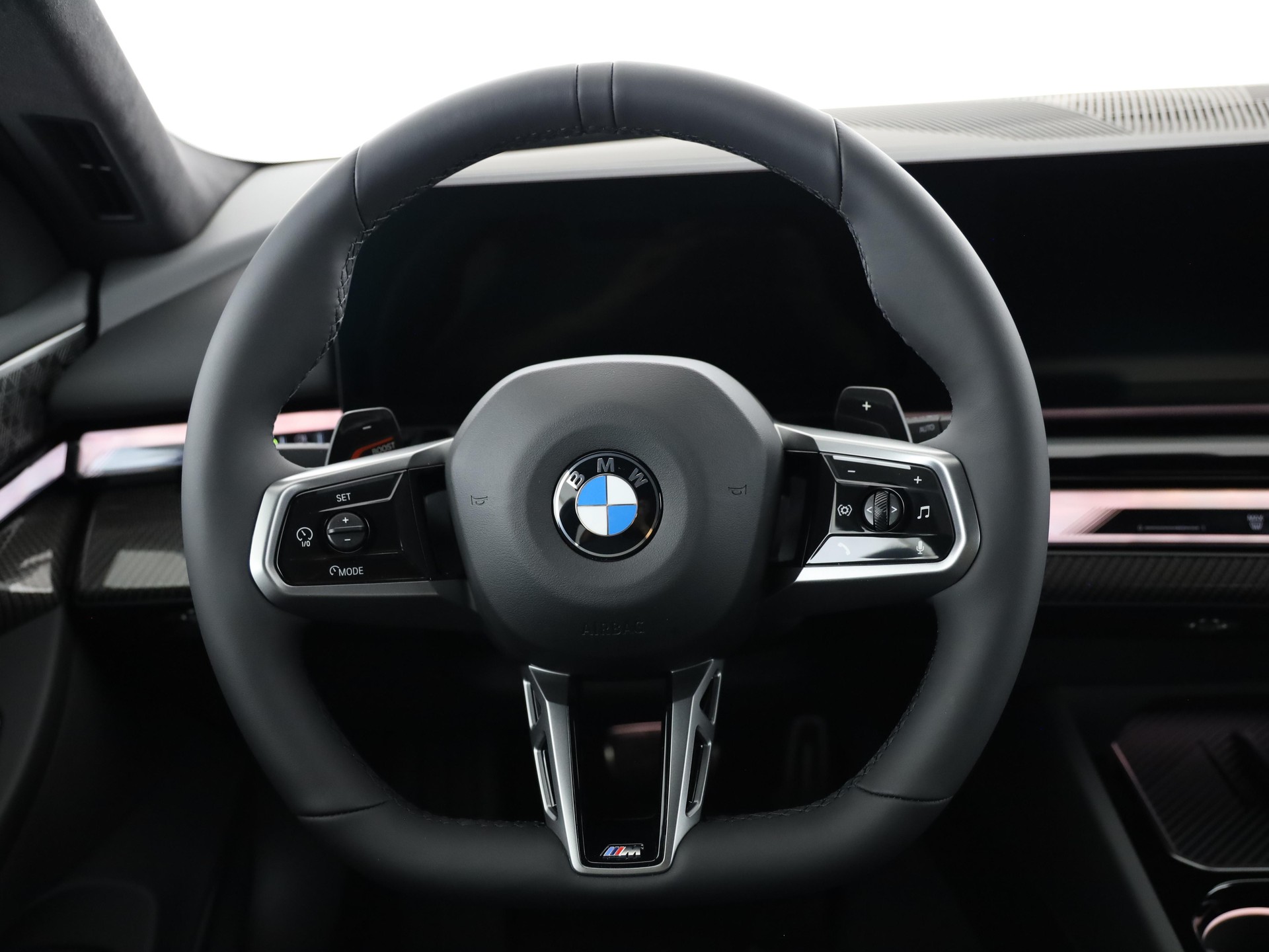 BMW 540d xDrive Touring-image-18