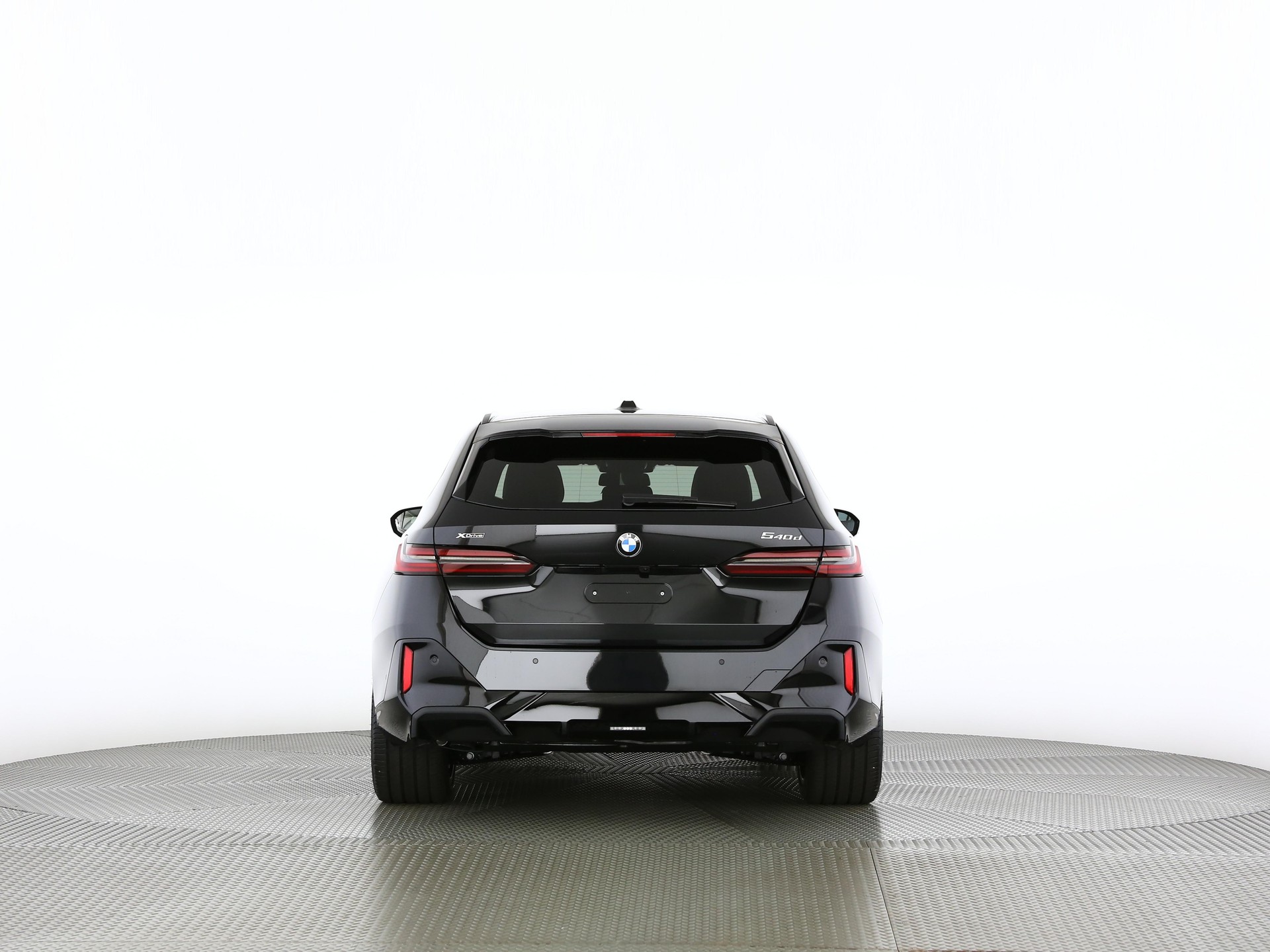 BMW 540d xDrive Touring-image-3