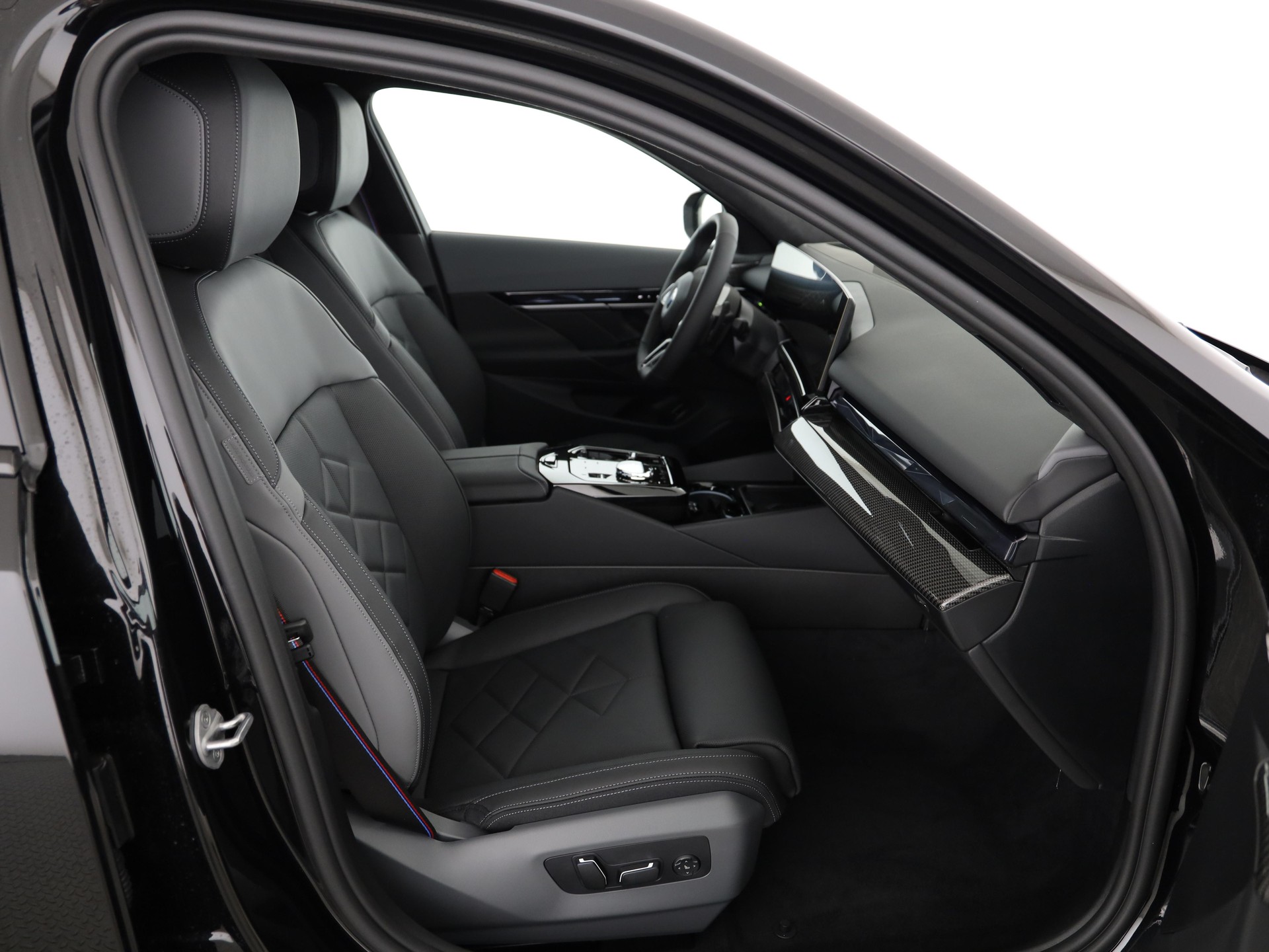 BMW 540d xDrive Touring-image-15