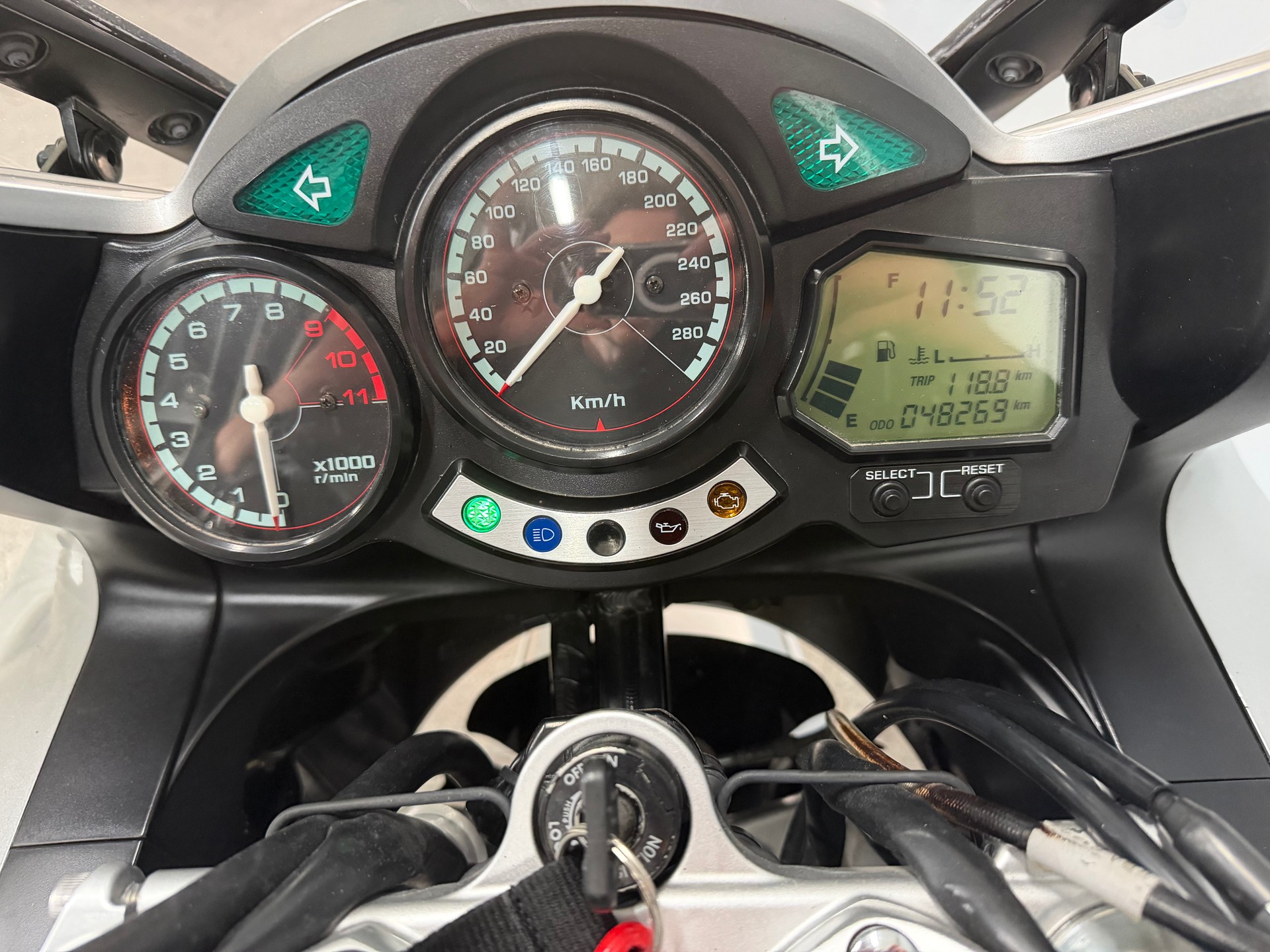YAMAHA FJR 1300-image-4