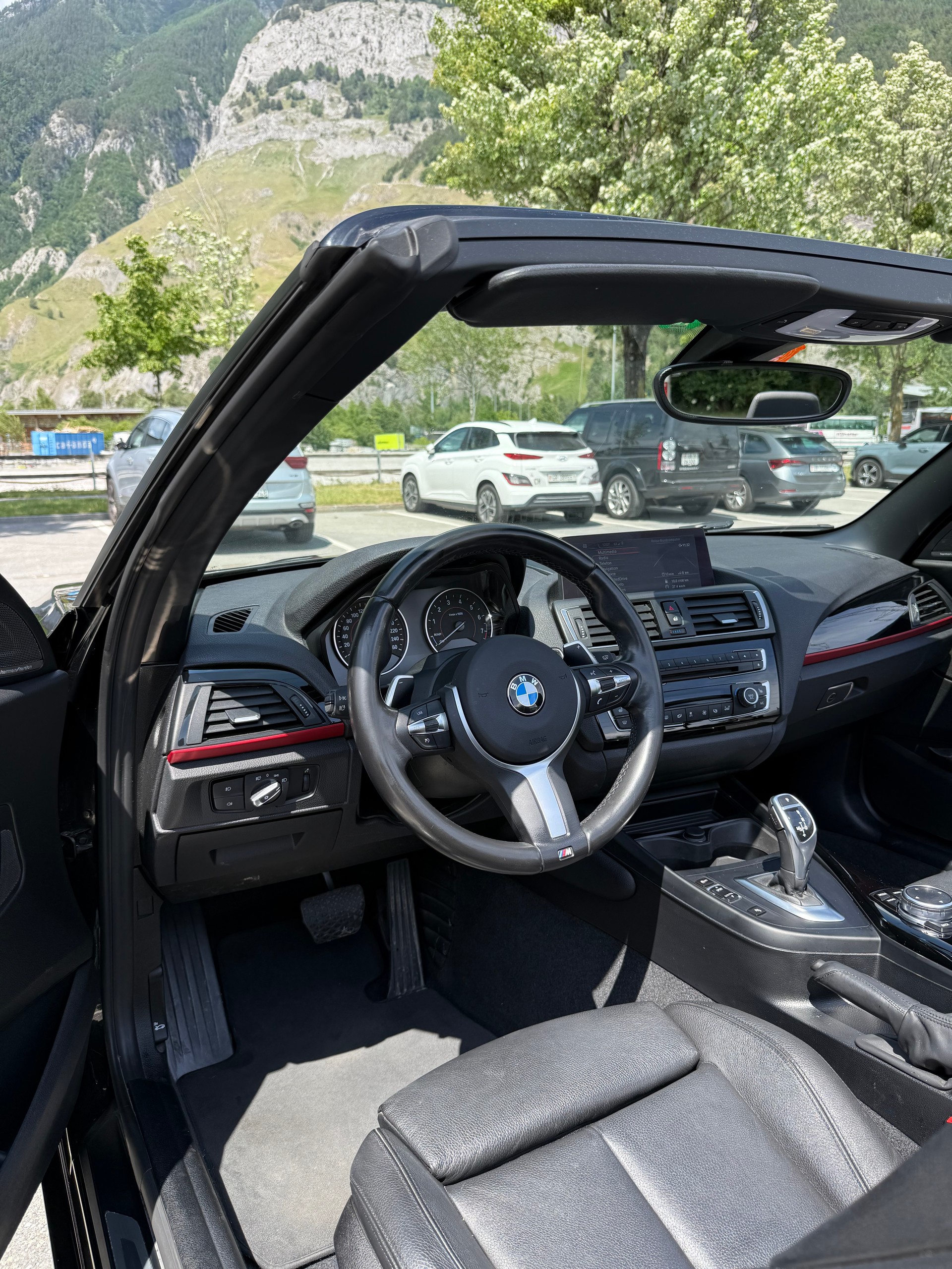 BMW 220i-image-2