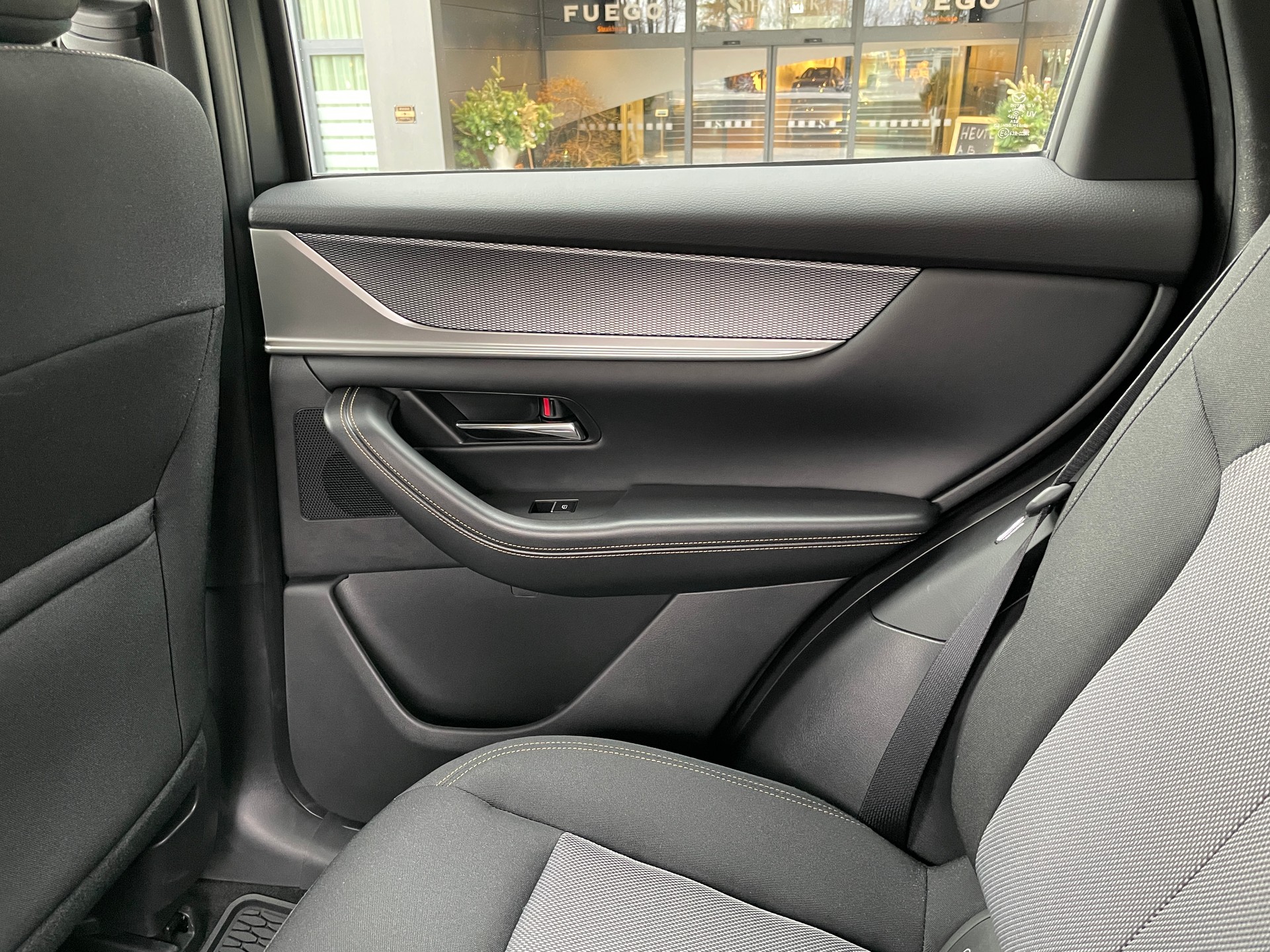 MAZDA CX-60 e-Skyactiv PHEV 327 PHEV AWD Exclusive Line mit AHK-image-16