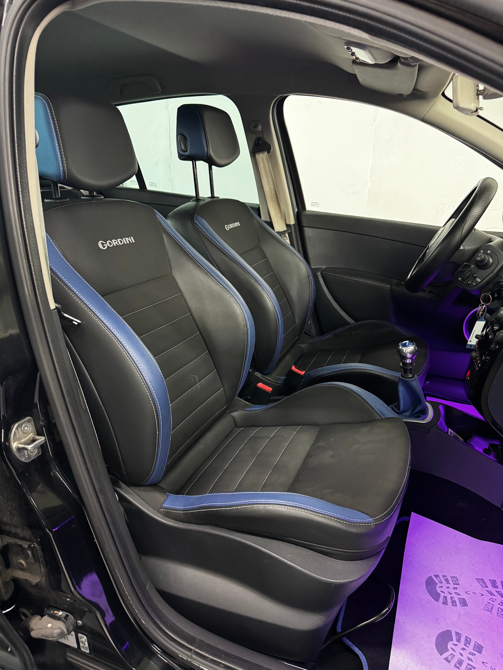 RENAULT Clio 1.6 16V Gordini GT-image-21