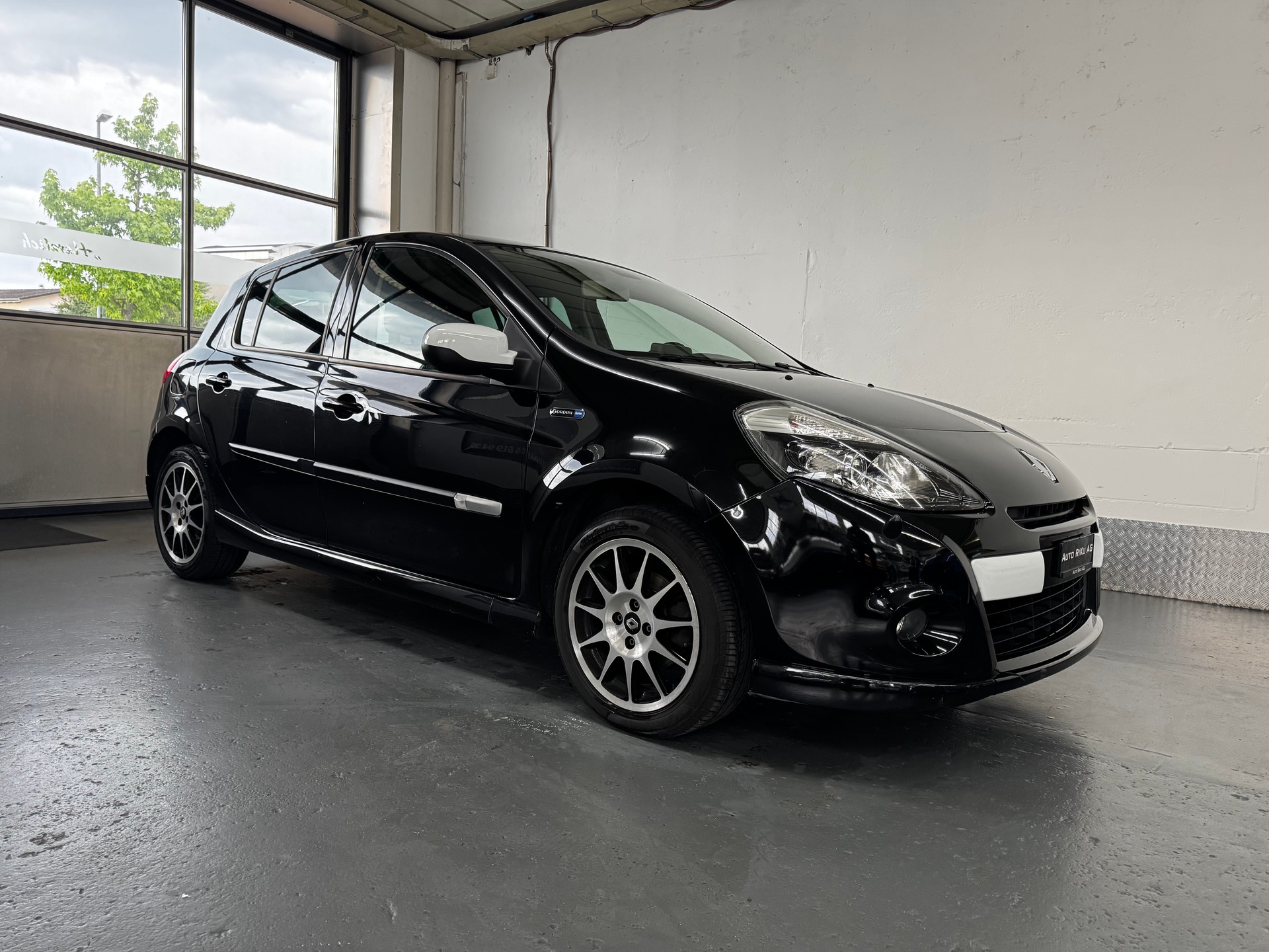 RENAULT Clio 1.6 16V Gordini GT-image-1