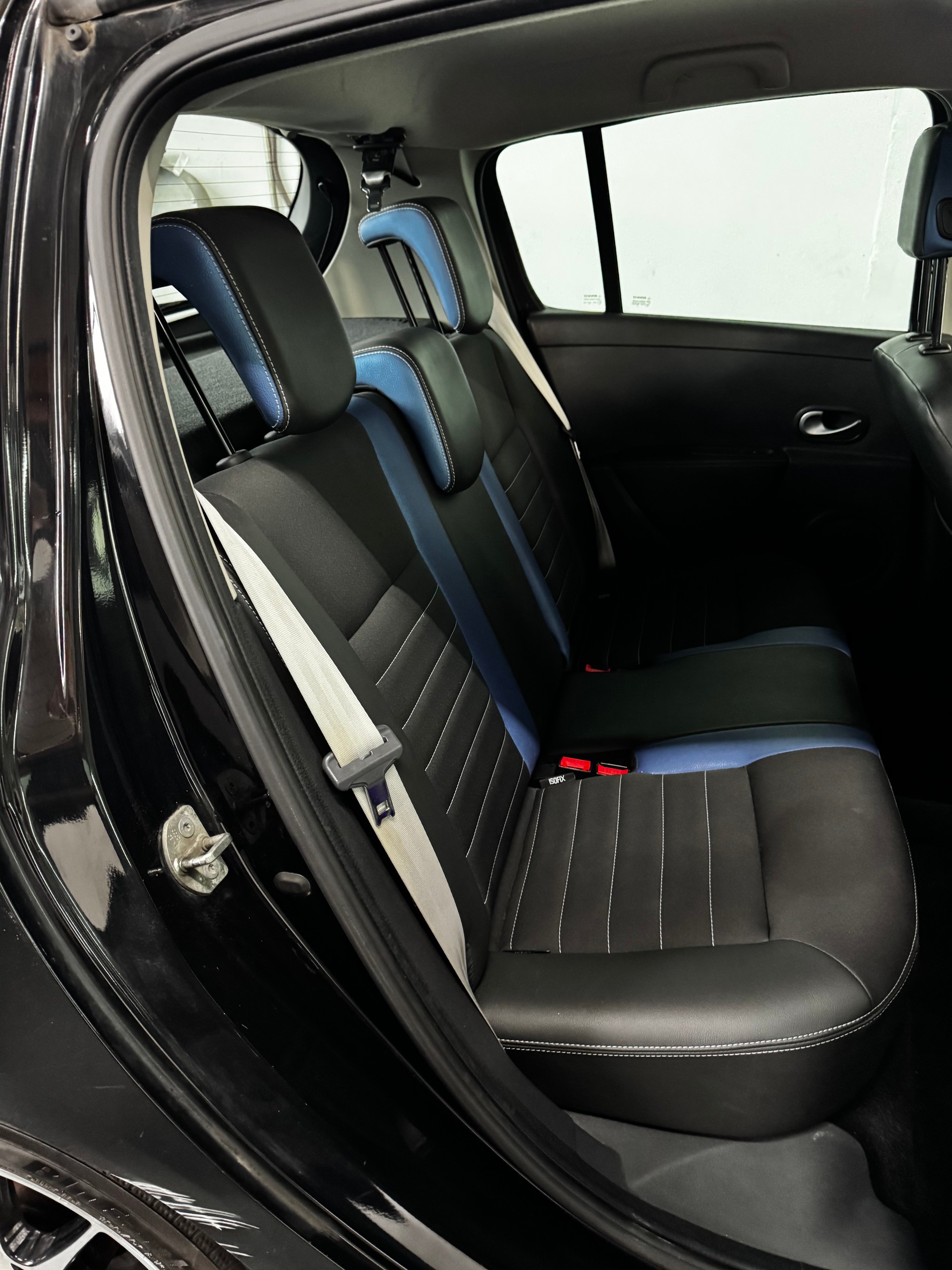 RENAULT Clio 1.6 16V Gordini GT-image-23