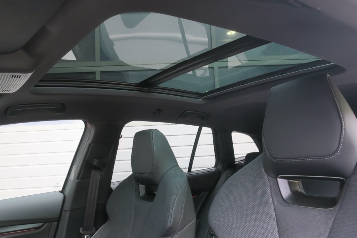 SKODA Enyaq 85x Sportline 4x4-image-8