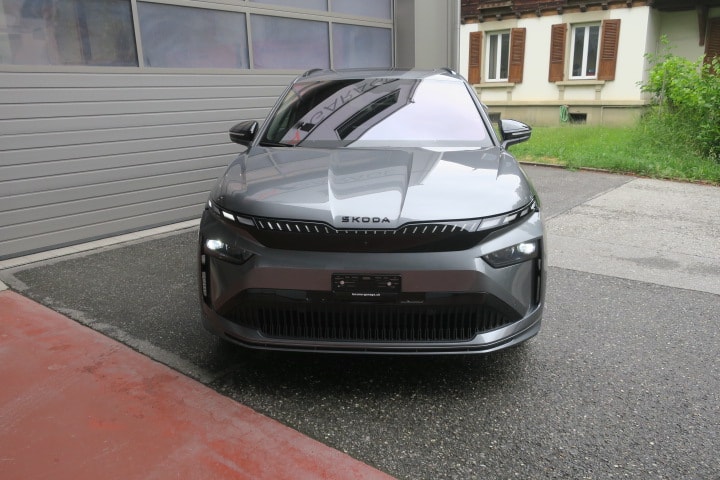 SKODA Enyaq 85x Sportline 4x4-image-1