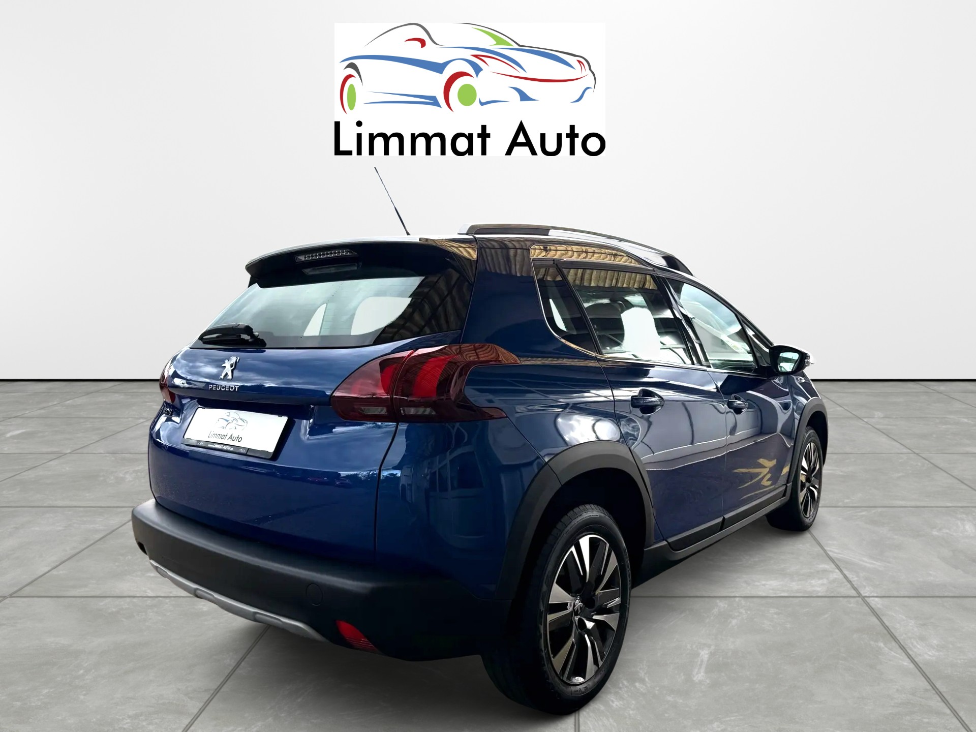 PEUGEOT 2008 1.2 PureTech Allure-image-5