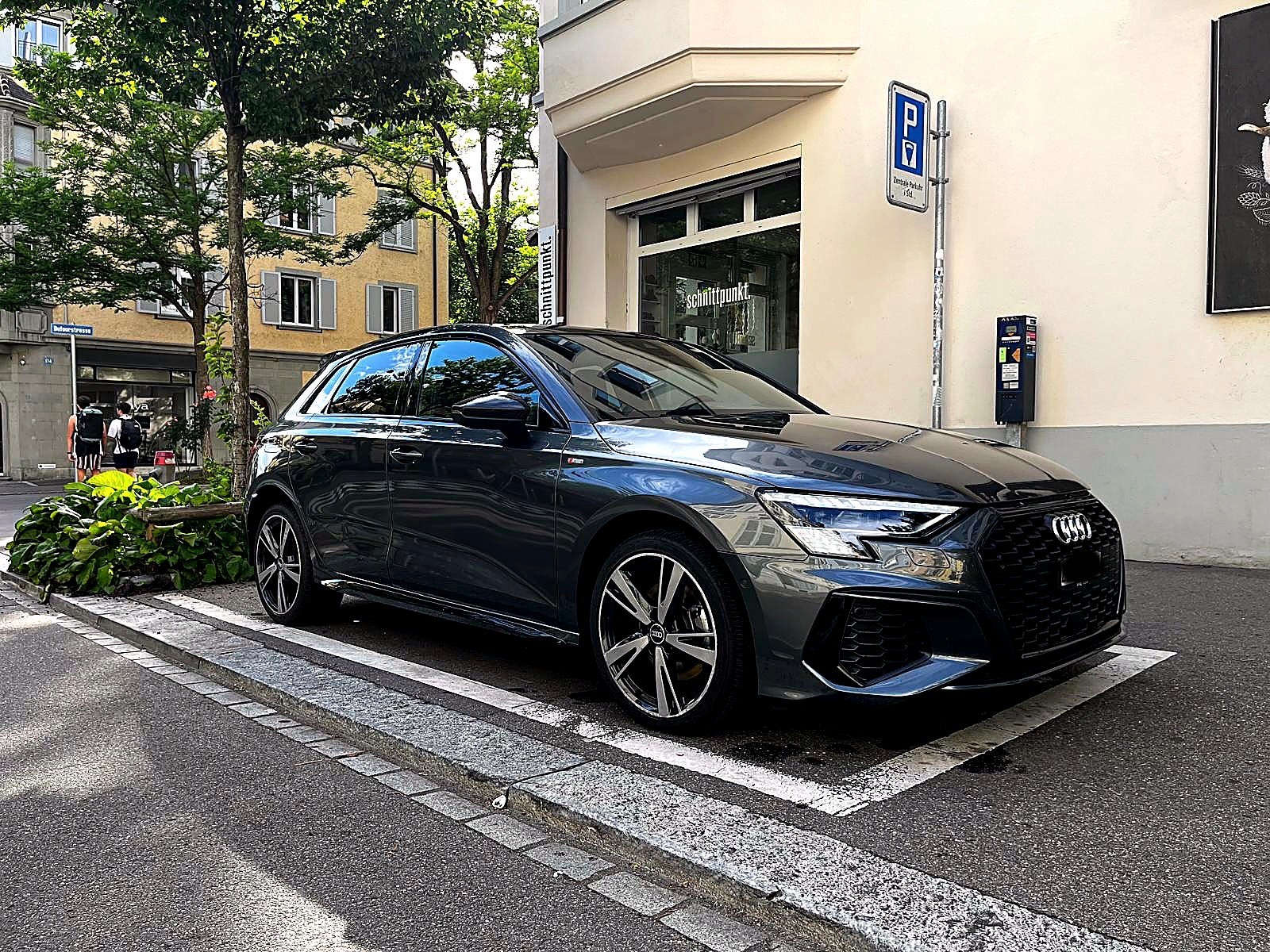 AUDI 1.4 40 TFSI e S Line S-Tronic-image-3